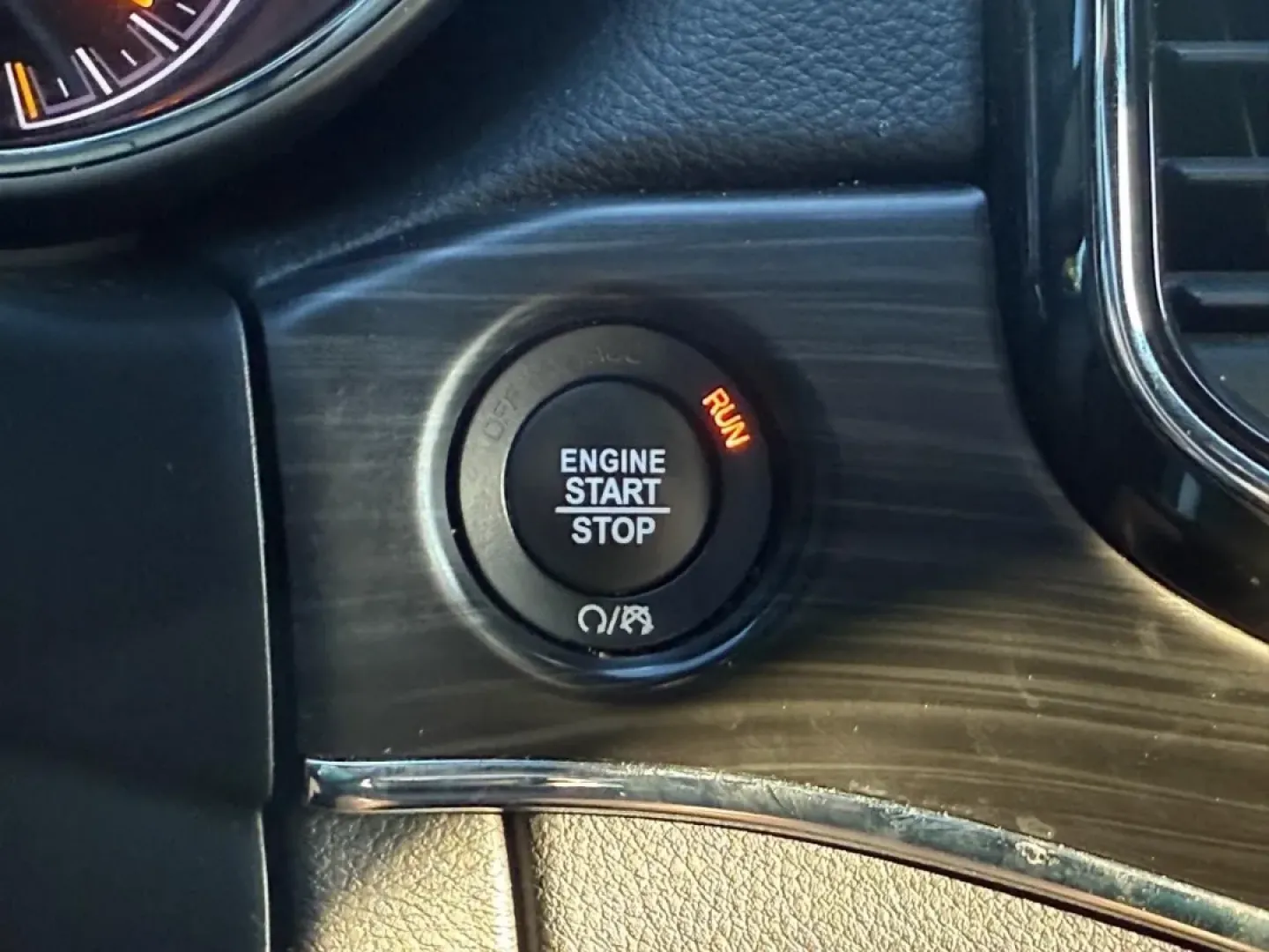 2021 /Black Leather Jeep Grand Cherokee 80th Anniversary Edition (1C4RJFBG6MC) with an 3.6L V6 24V VVT UPG I engine, Automatic transmission, located at 970 Woodlawn Dr., Farmington, MO, 63640, (573) 431-7800, 37.825642, -90.468674 - Unleash your sense of adventure with the perfect blend of style, comfort, and capability-meet the 2021 Jeep Grand Cherokee 80th Anniversary Edition, available now at Pettus CDJR Farmington. Located in the heart of Farmington, MO, at 970 Woodlawn Drive, we are proud to be your trusted OEM dealership - Photo#15