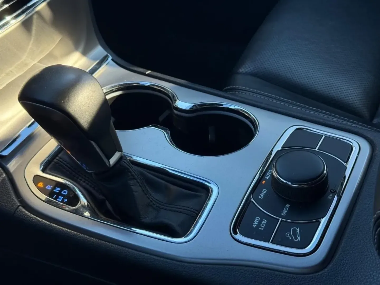 2021 /Black Leather Jeep Grand Cherokee 80th Anniversary Edition (1C4RJFBG6MC) with an 3.6L V6 24V VVT UPG I engine, Automatic transmission, located at 970 Woodlawn Dr., Farmington, MO, 63640, (573) 431-7800, 37.825642, -90.468674 - Unleash your sense of adventure with the perfect blend of style, comfort, and capability-meet the 2021 Jeep Grand Cherokee 80th Anniversary Edition, available now at Pettus CDJR Farmington. Located in the heart of Farmington, MO, at 970 Woodlawn Drive, we are proud to be your trusted OEM dealership - Photo#20