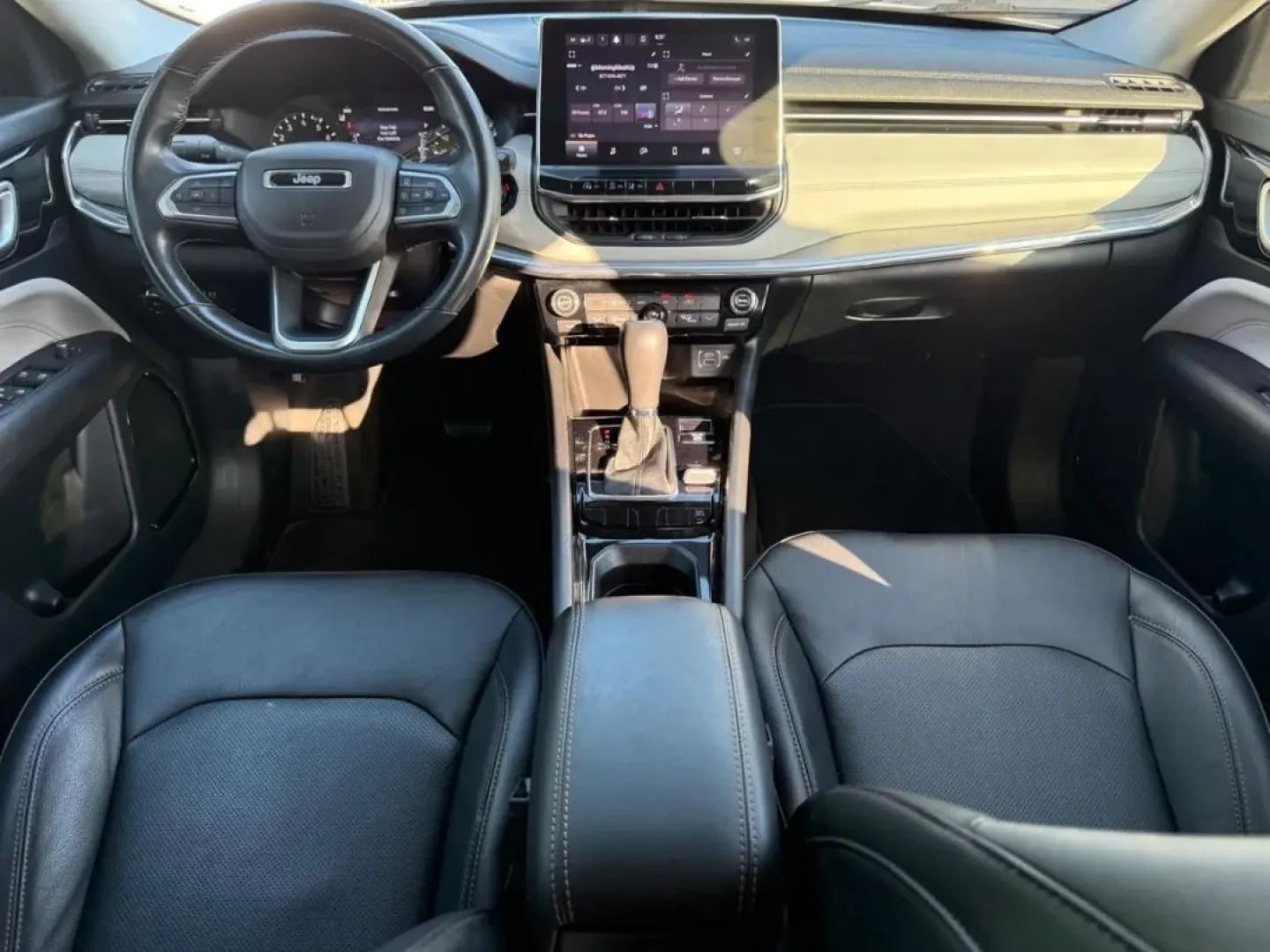2022 /Black Leather Jeep Compass Limited (3C4NJDCB2NT) with an 2.4L I4 Zero Evap M-Air engine, Automatic transmission, located at 970 Woodlawn Dr., Farmington, MO, 63640, (573) 431-7800, 37.825642, -90.468674 - **Discover Your Next Adventure with the 2022 Jeep Compass Limited!**<br /> <br /> Are you ready to elevate your driving experience? Whether you're navigating the bustling streets of Farmington or embarking on an off-road adventure, the 2022 Jeep Compass Limited is your perfect companion. This stylis - Photo#10