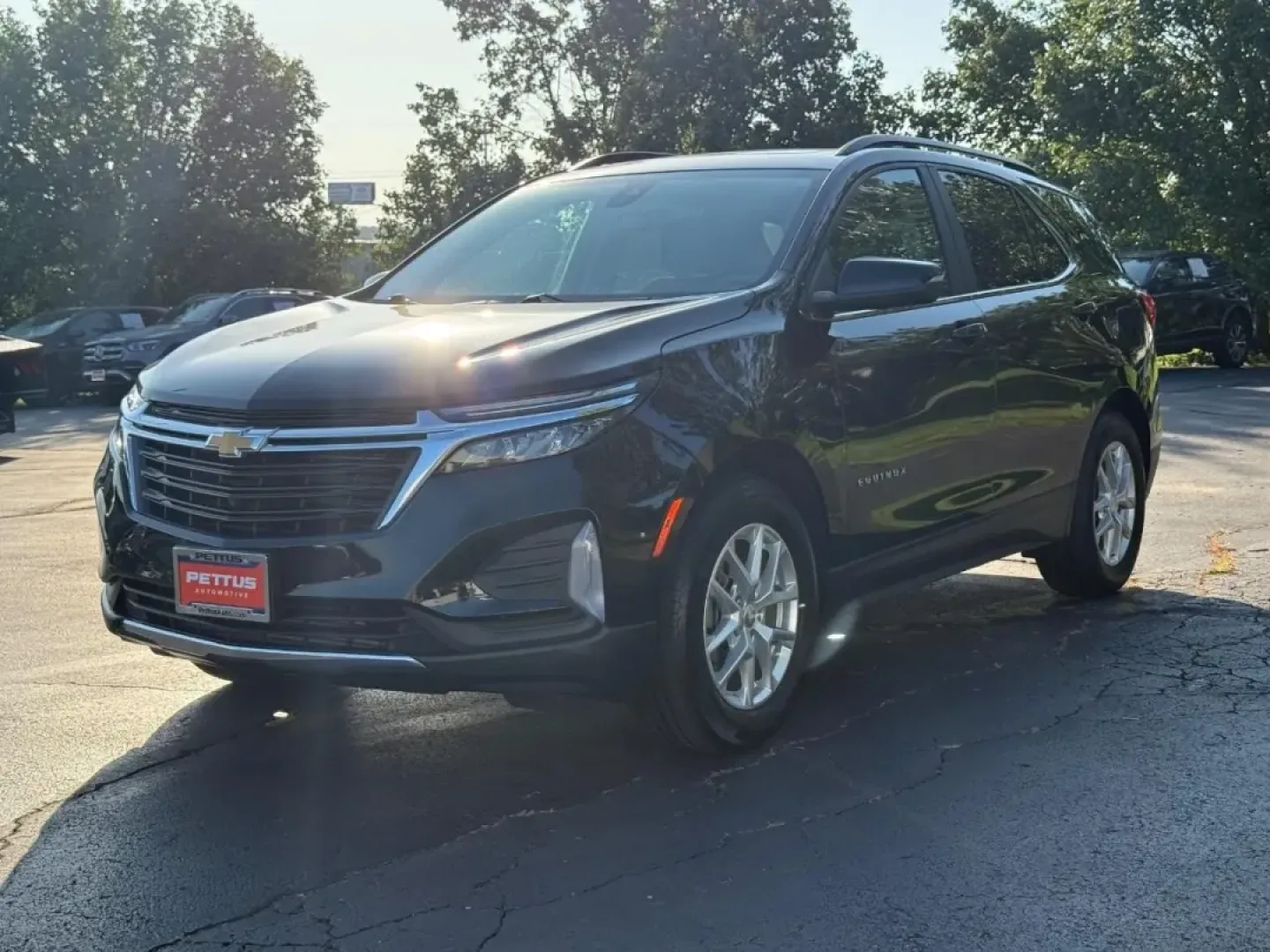 2023 /Jet Black Cloth Chevrolet Equinox LT (3GNAXKEG3PL) with an 1.5L Turbo DOHC 4-cylinder / SIDI / VVT engine, Automatic transmission, located at 970 Woodlawn Dr., Farmington, MO, 63640, (573) 431-7800, 37.825642, -90.468674 - **Explore New Adventures with the 2023 Chevrolet Equinox LT Your Perfect SUV Awaits!**<br /> <br /> If you're searching for an SUV that can effortlessly fit into your family's lifestyle or serve as your reliable commuting companion, look no further than the impressive 2023 Chevrolet Equinox LT, now - Photo#7