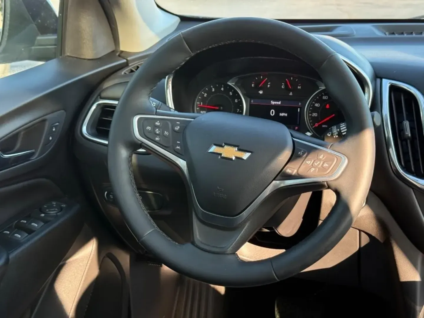 2023 /Jet Black Cloth Chevrolet Equinox LT (3GNAXKEG3PL) with an 1.5L Turbo DOHC 4-cylinder / SIDI / VVT engine, Automatic transmission, located at 970 Woodlawn Dr., Farmington, MO, 63640, (573) 431-7800, 37.825642, -90.468674 - **Explore New Adventures with the 2023 Chevrolet Equinox LT Your Perfect SUV Awaits!**<br /> <br /> If you're searching for an SUV that can effortlessly fit into your family's lifestyle or serve as your reliable commuting companion, look no further than the impressive 2023 Chevrolet Equinox LT, now - Photo#12