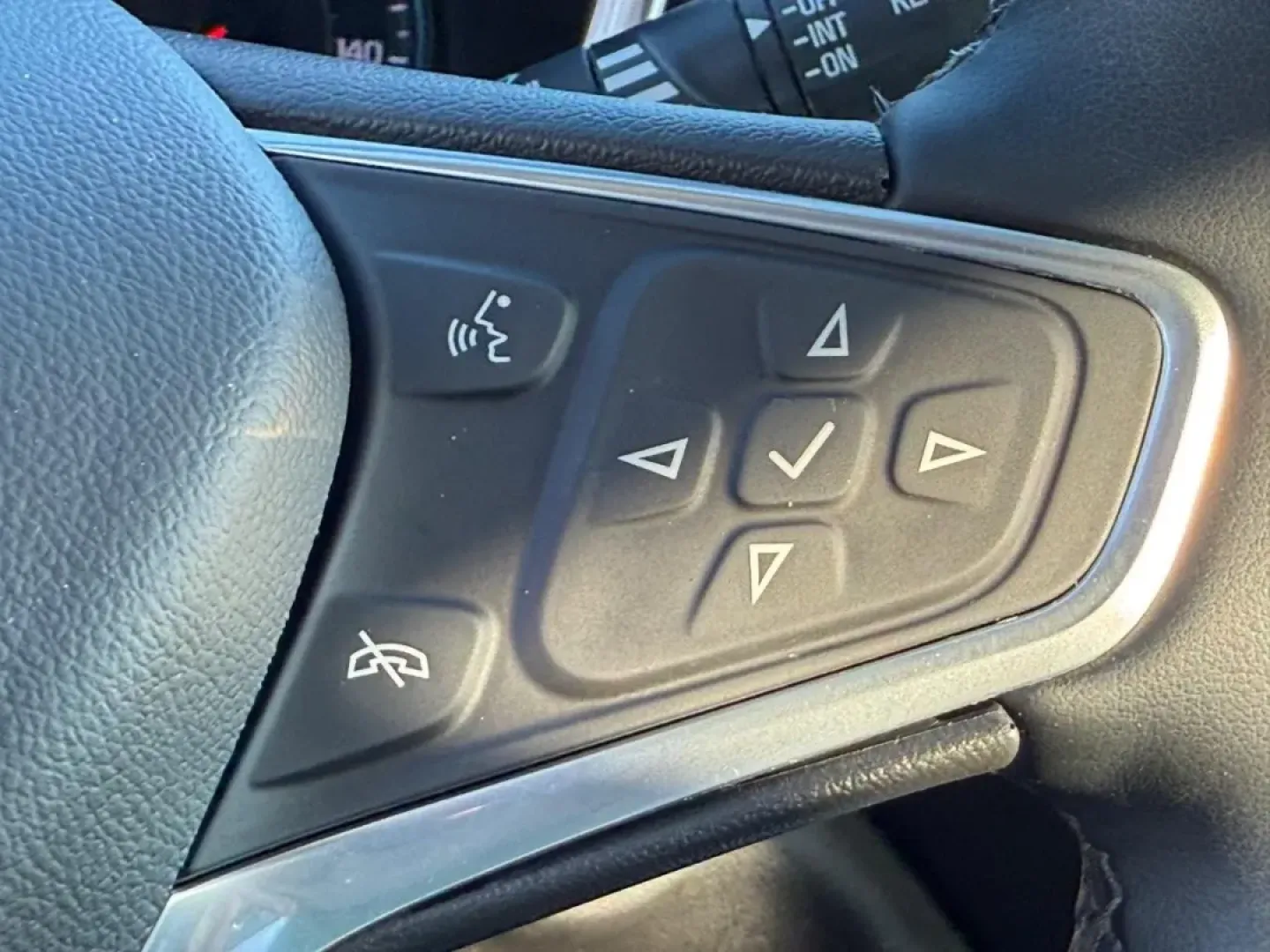 2023 /Jet Black Cloth Chevrolet Equinox LT (3GNAXKEG3PL) with an 1.5L Turbo DOHC 4-cylinder / SIDI / VVT engine, Automatic transmission, located at 970 Woodlawn Dr., Farmington, MO, 63640, (573) 431-7800, 37.825642, -90.468674 - **Explore New Adventures with the 2023 Chevrolet Equinox LT Your Perfect SUV Awaits!**<br /> <br /> If you're searching for an SUV that can effortlessly fit into your family's lifestyle or serve as your reliable commuting companion, look no further than the impressive 2023 Chevrolet Equinox LT, now - Photo#14