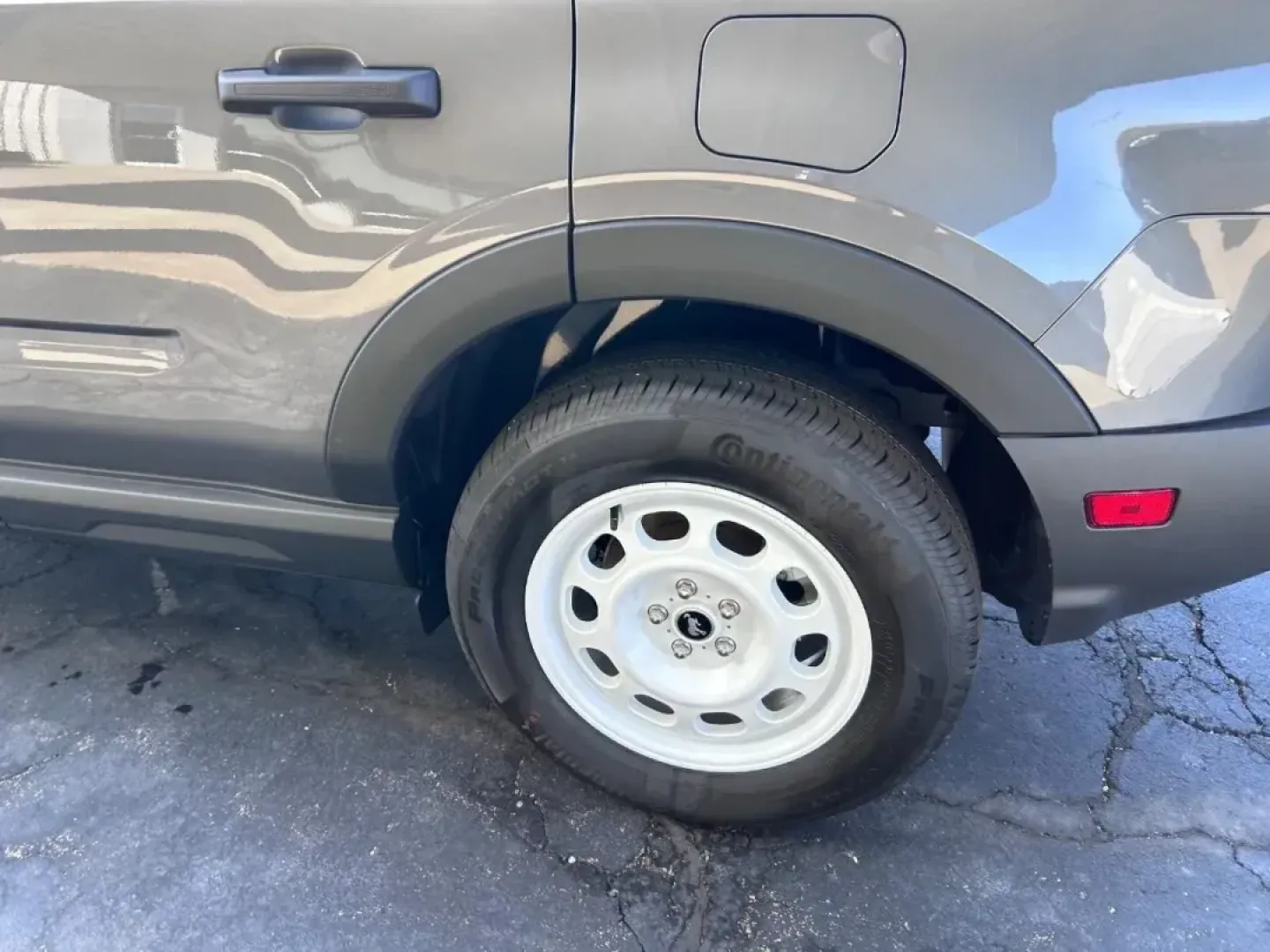 2025 /Navy Pier Cloth Ford Bronco Sport Heritage (3FMCR9GN3SR) with an 1.5L EcoBoost engine, Automatic transmission, located at 141 Commercial Dr, Fredericktown, MO, 63645, (573) 783-6432, 37.570087, -90.320648 - Are you ready to elevate your adventures and daily commutes with a vehicle that's built for versatility? Look no further than the stunning 2025 Ford Bronco Sport Heritage, now available at Pettus Ford Fredericktown. Perfect for outdoor enthusiasts and families alike, this rugged SUV combines cutting - Photo#4