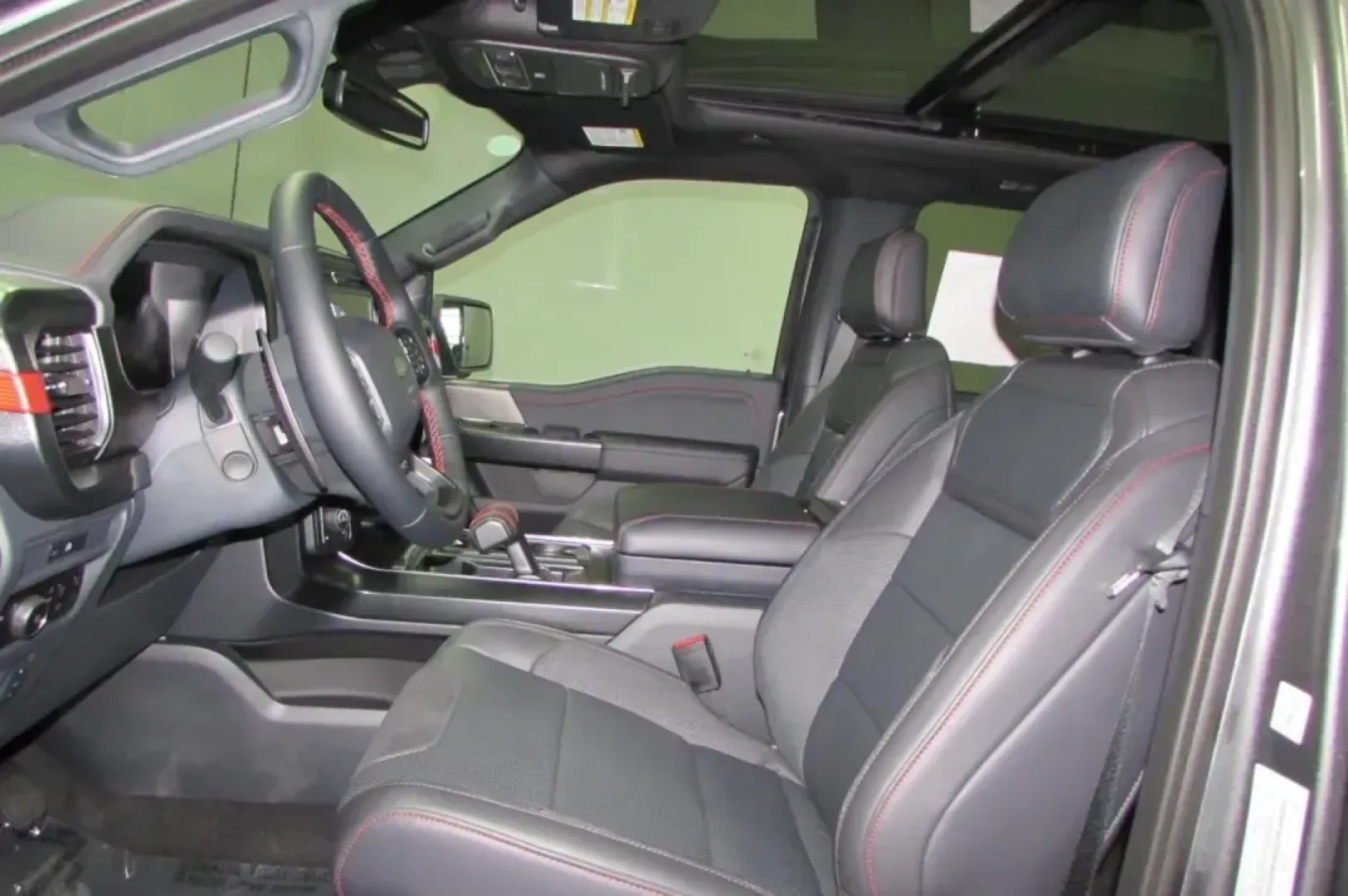 2025 /Black Leather Ford F-150 Raptor (1FTFW1RG6SF) with an 3.5L V6 EcoBoost High Output engine, Automatic transmission, located at 12836 Highway 21, De Soto, MO, 63020, (636) 337-7777, 38.151867, -90.575615 - **Unleash Adventure with the 2025 Ford F-150 Raptor at Pettus Ford De Soto!**<br /> <br /> Are you ready to elevate your lifestyle and redefine your adventures? The 2025 Ford F-150 Raptor is not just a truck; it's a powerhouse designed for those who crave thrilling road trips, weekend getaways, or s - Photo#17