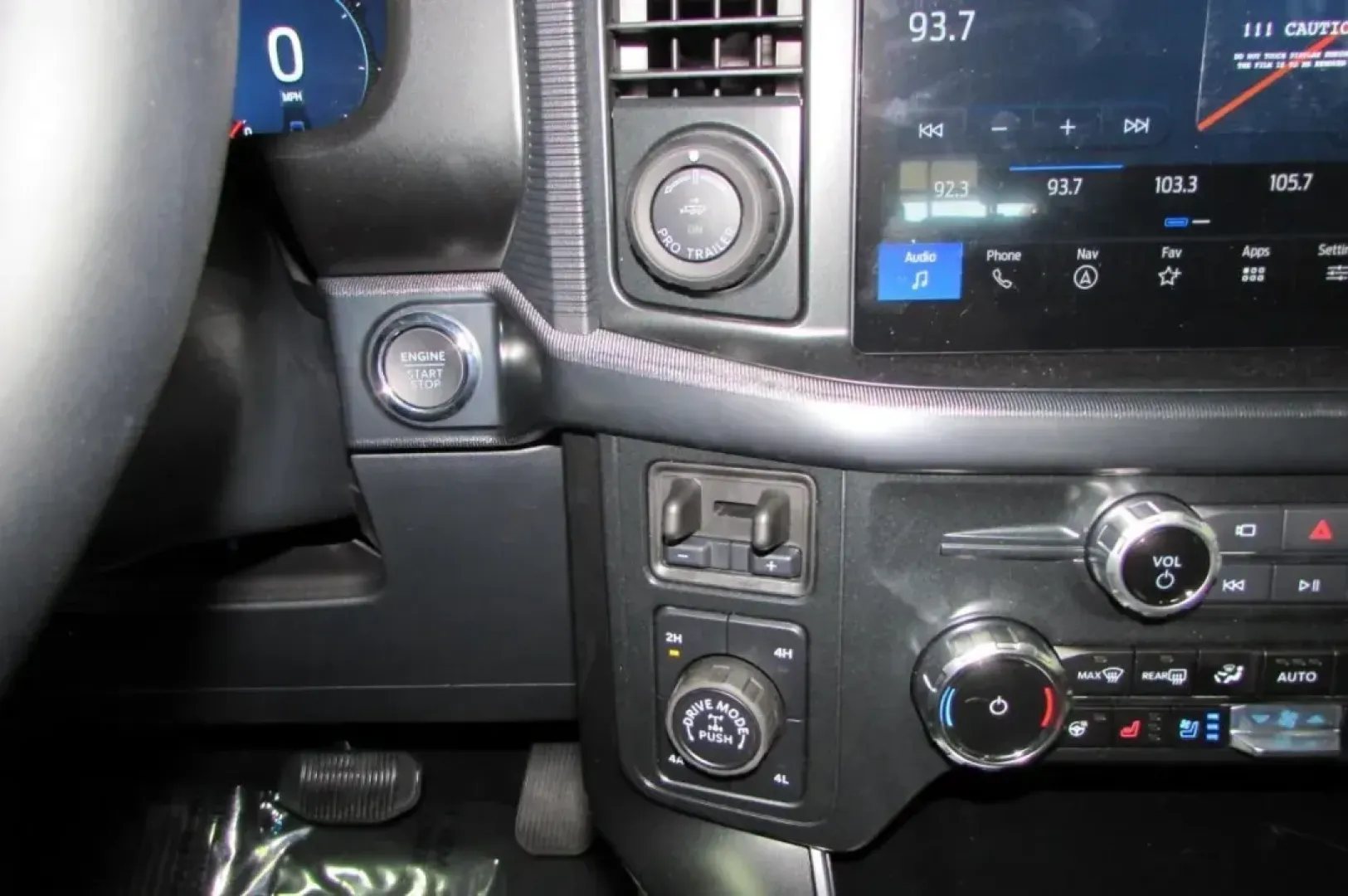2025 /Black Leather Ford F-150 Raptor (1FTFW1RG6SF) with an 3.5L V6 EcoBoost High Output engine, Automatic transmission, located at 12836 Highway 21, De Soto, MO, 63020, (636) 337-7777, 38.151867, -90.575615 - **Unleash Adventure with the 2025 Ford F-150 Raptor at Pettus Ford De Soto!**<br /> <br /> Are you ready to elevate your lifestyle and redefine your adventures? The 2025 Ford F-150 Raptor is not just a truck; it's a powerhouse designed for those who crave thrilling road trips, weekend getaways, or s - Photo#24