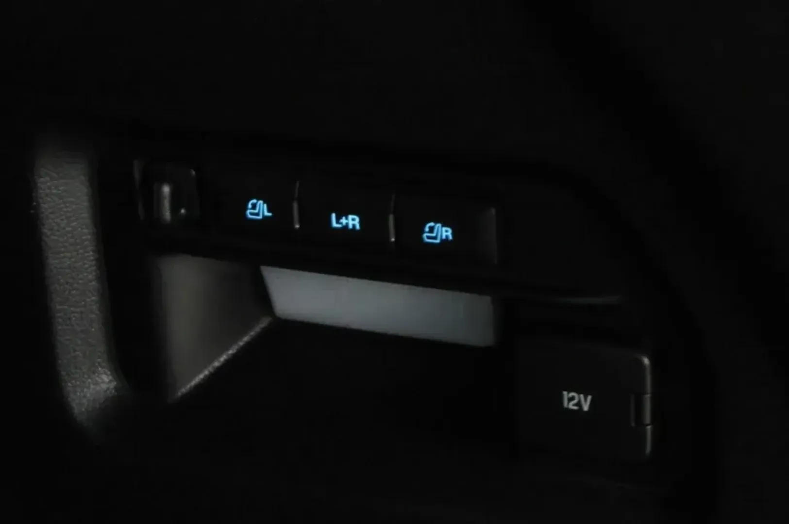 2020 /Ebony Leather Ford Explorer Limited (1FMSK8FH9LG) with an Other engine, located at 12836 Highway 21, De Soto, MO, 63020, (636) 337-7777, 38.151867, -90.575615 - **Unleash Adventure with the 2020 Ford Explorer Limited Perfect for Growing Families in De Soto, MO!**<br /> <br /> Are you ready to elevate your family adventures and daily commutes? The 2020 Ford Explorer Limited is your ticket to comfort, style, and reliability. With spacious seating for up to s - Photo#30