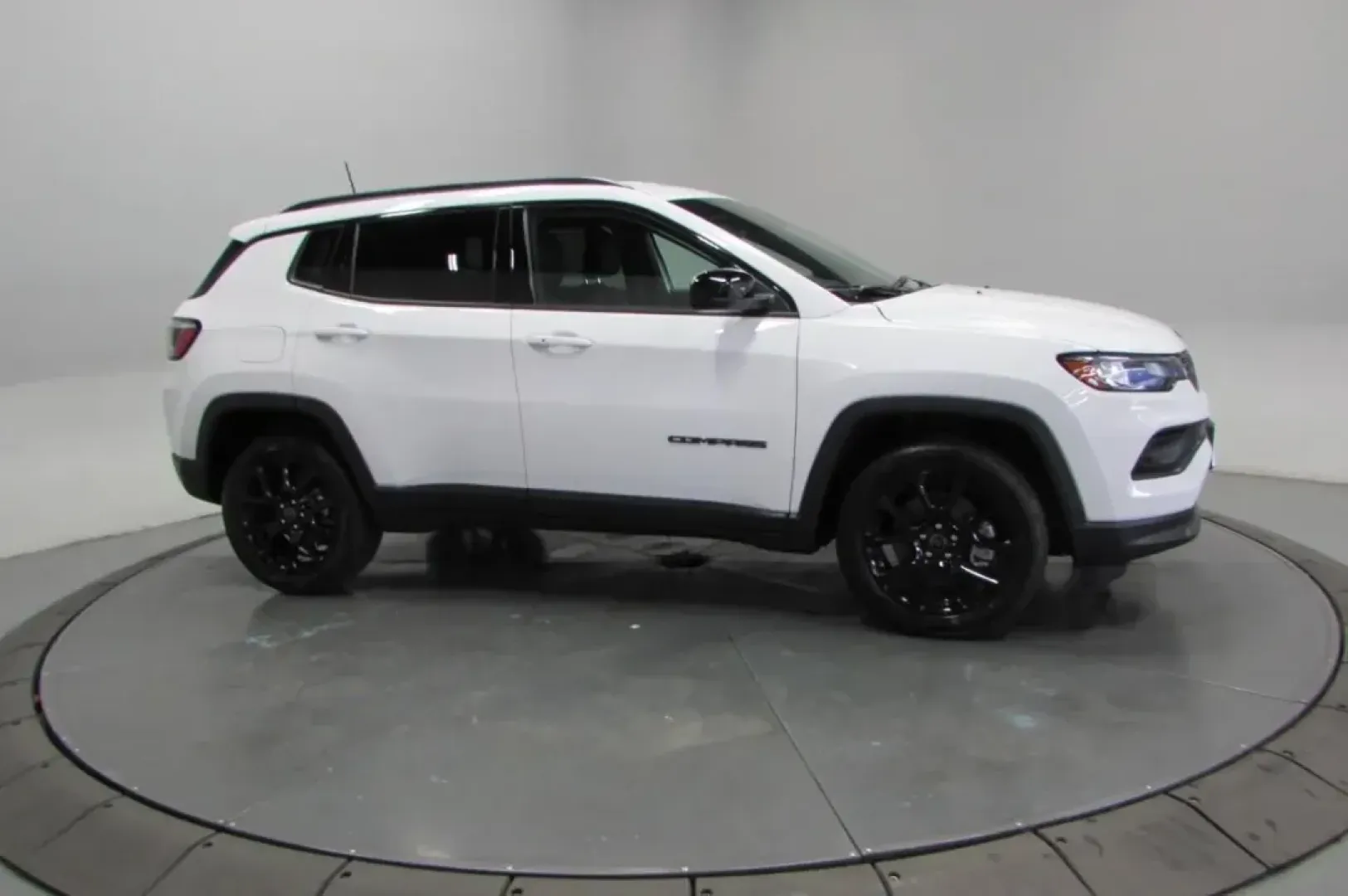 2025 /Black Leather Trimmed Jeep Compass Latitude (3C4NJDBN8ST) with an Other engine, Automatic transmission, located at 12830 Highway 21, De Soto, MO, 63020, (636) 337-7777, 38.153099, -90.573624 - Discover the perfect blend of adventure and everyday practicality with the 2025 Jeep Compass Latitude, available now at Pettus CDJR DeSoto. Located at 12830 Highway 21 in De Soto, MO, our dealership specializes in quality used vehicles, making it easier than ever for you to find affordable used cars - Photo#3