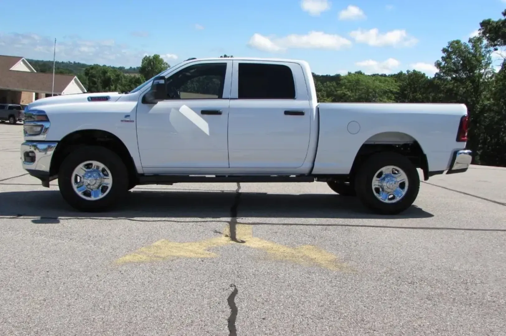2025 /Diesel Gray/Black Cloth Ram 2500 Tradesman (3C63R5CL3SG) with an Other engine, located at 12830 Highway 21, De Soto, MO, 63020, (636) 337-7777, 38.153099, -90.573624 - Experience the ultimate fusion of power and comfort with the 2025 Ram 2500 Tradesman, available now at Pettus CDJR DeSoto. Located at 12830 Highway 21, De Soto, MO 63020, our OEM dealership specializes in providing high-quality used vehicles that fit every lifestyle. Whether you're a hardworking pro - Photo#3