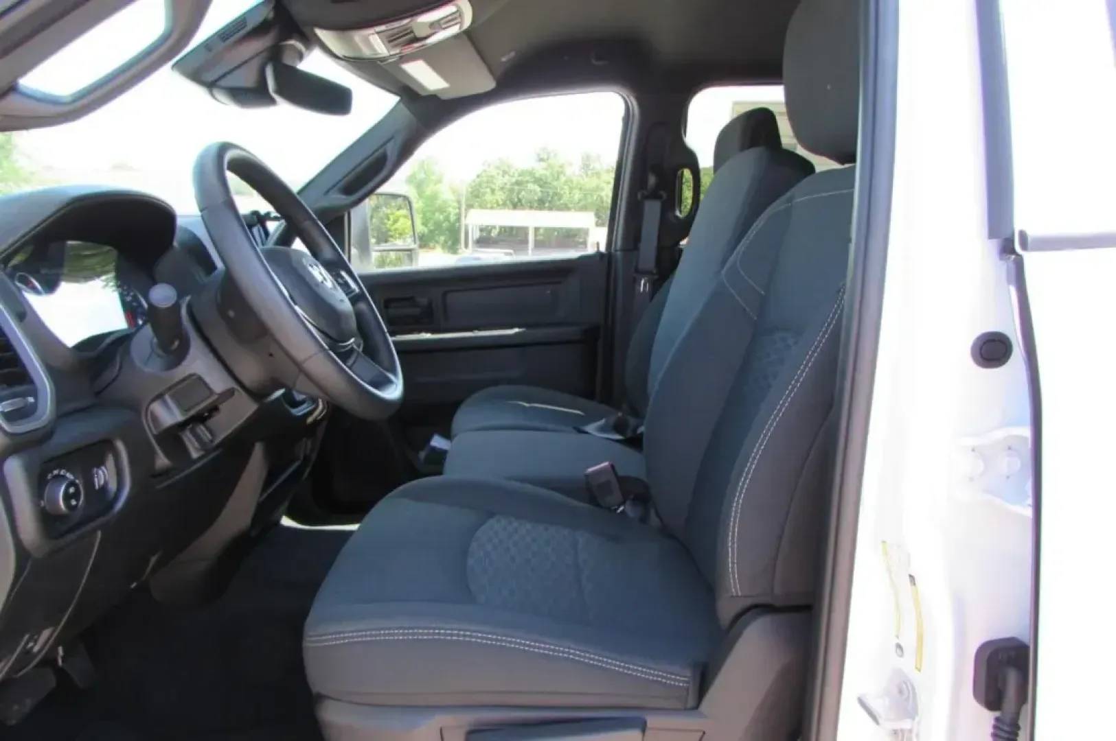 2025 /Diesel Gray/Black Cloth Ram 2500 Tradesman (3C63R5CL3SG) with an Other engine, located at 12830 Highway 21, De Soto, MO, 63020, (636) 337-7777, 38.153099, -90.573624 - Experience the ultimate fusion of power and comfort with the 2025 Ram 2500 Tradesman, available now at Pettus CDJR DeSoto. Located at 12830 Highway 21, De Soto, MO 63020, our OEM dealership specializes in providing high-quality used vehicles that fit every lifestyle. Whether you're a hardworking pro - Photo#26
