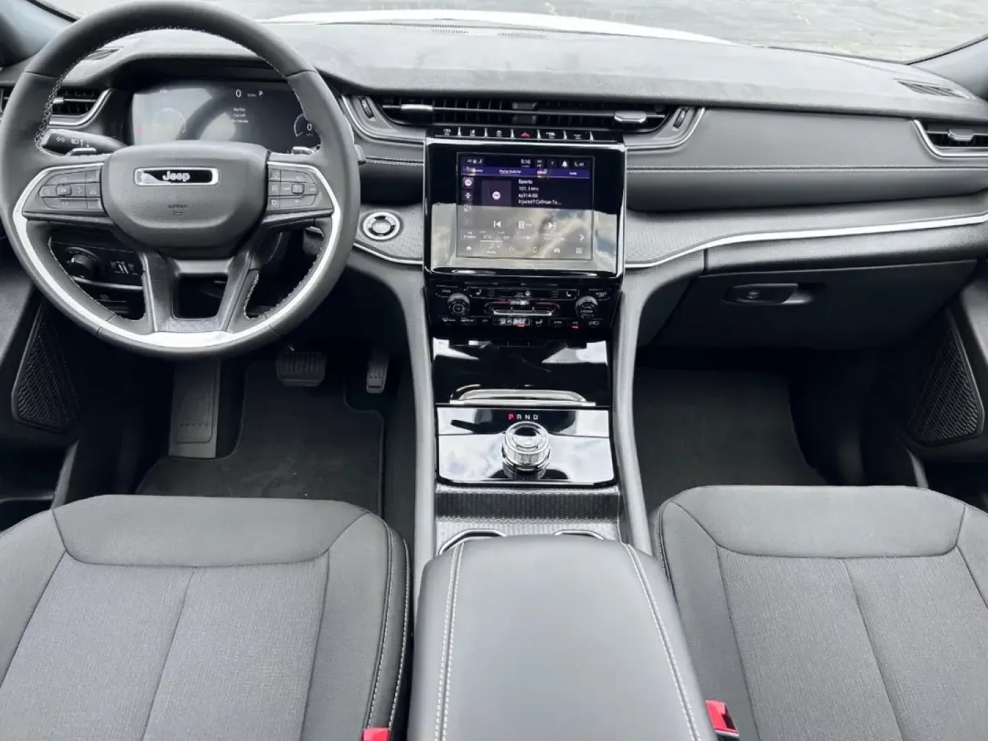 2025 /Global Black Cloth Jeep Grand Cherokee Laredo X (1C4RJHAG1SC) with an 3.6L V6 24V VVT UPG I engine, Automatic transmission, located at 970 Woodlawn Dr., Farmington, MO, 63640, (573) 431-7800, 37.825642, -90.468674 - **Explore the Great Outdoors with the 2025 Jeep Grand Cherokee Laredo X - Your Perfect Adventure Companion!**<br /> <br /> Are you ready to take your family adventures to the next level? Look no further than the 2025 Jeep Grand Cherokee Laredo X, now available at Pettus CDJR Farmington! This SUV is - Photo#11