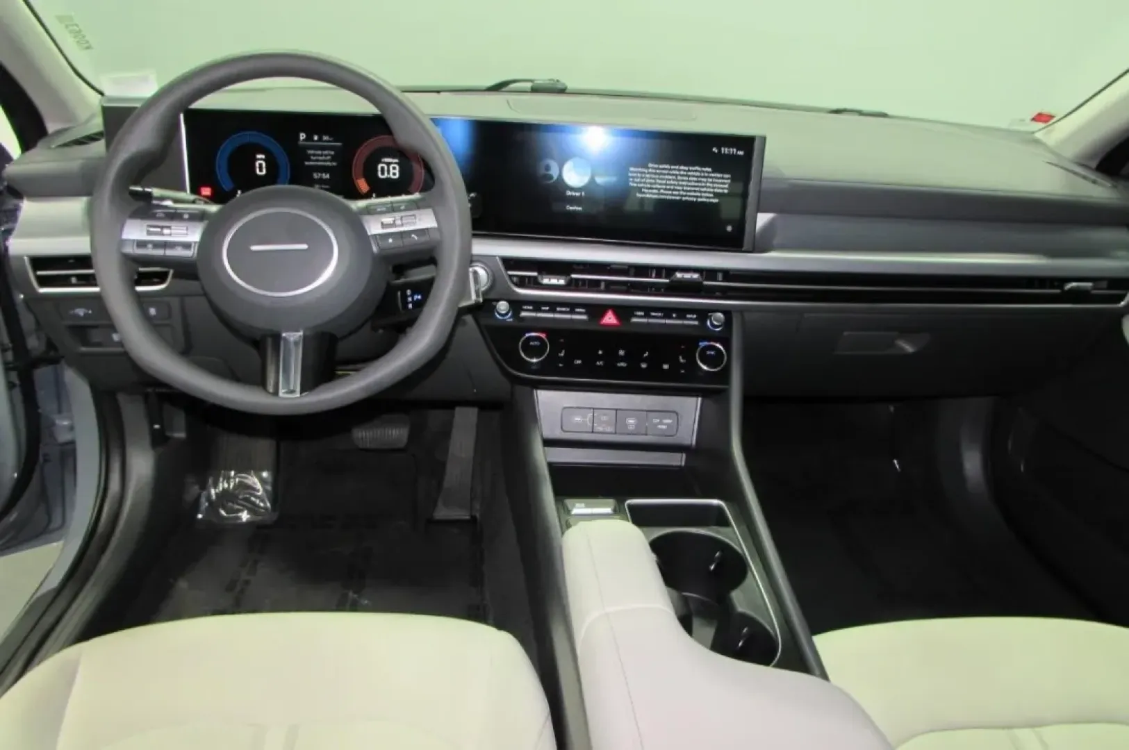 2024 /Cloth Hyundai Sonata SEL (KMHL64JA3RA) with an 2.5L GDI MPI DOHC I4 CVVT engine, Automatic transmission, located at 12836 Highway 21, De Soto, MO, 63020, (636) 337-7777, 38.151867, -90.575615 - **Embrace the Open Road with the 2024 Hyundai Sonata SEL Perfect for Your Next Adventure!**<br /> <br /> Are you ready to elevate your daily commute or embark on weekend getaways? The 2024 Hyundai Sonata SEL is not just a car; it's your ticket to a life filled with memorable journeys and effortless - Photo#21