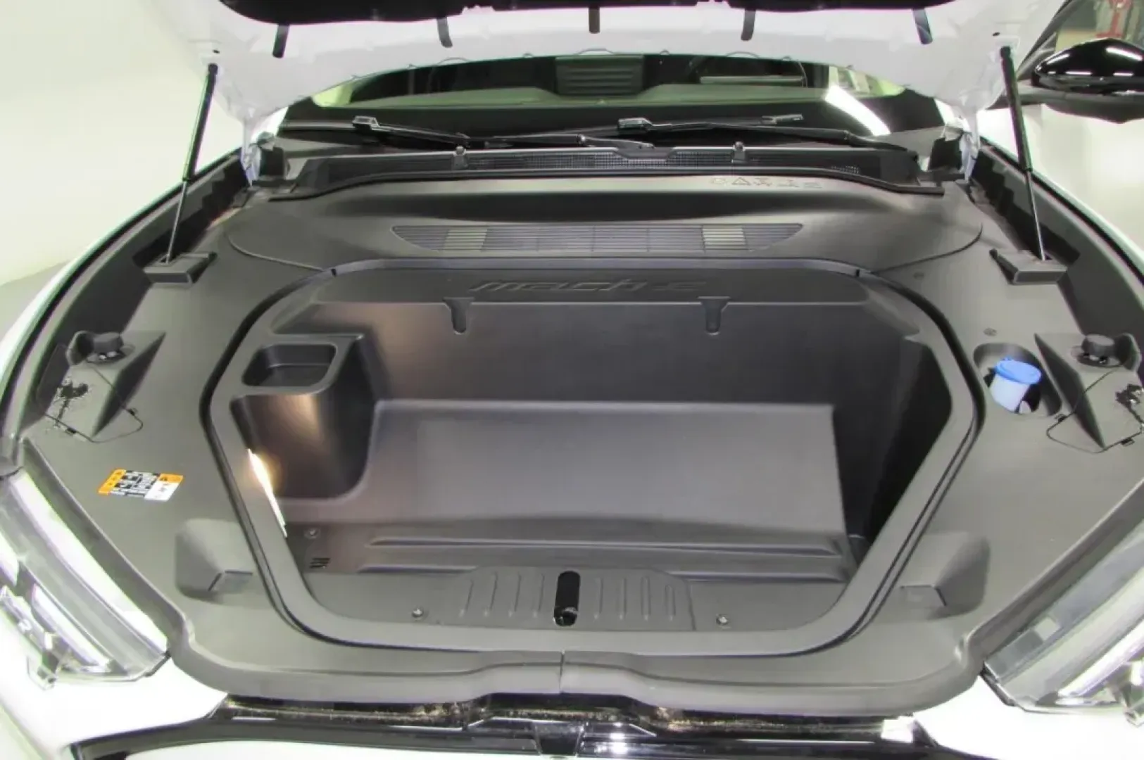 2025 /Light Space Gray Leather Trimm Ford Mustang Mach-E Premium (3FMTK3SU4SM) with an Electric Motor engine, located at 12836 Highway 21, De Soto, MO, 63020, (636) 337-7777, 38.151867, -90.575615 - **Discover the Future of Driving with the 2025 Ford Mustang Mach-E at Pettus Ford De Soto!**<br /> <br /> Are you ready to elevate your driving experience? This 2025 Ford Mustang Mach-E Premium is not just a vehicle; it's a lifestyle choice for modern adventurers and eco-friendly enthusiasts alike. - Photo#8