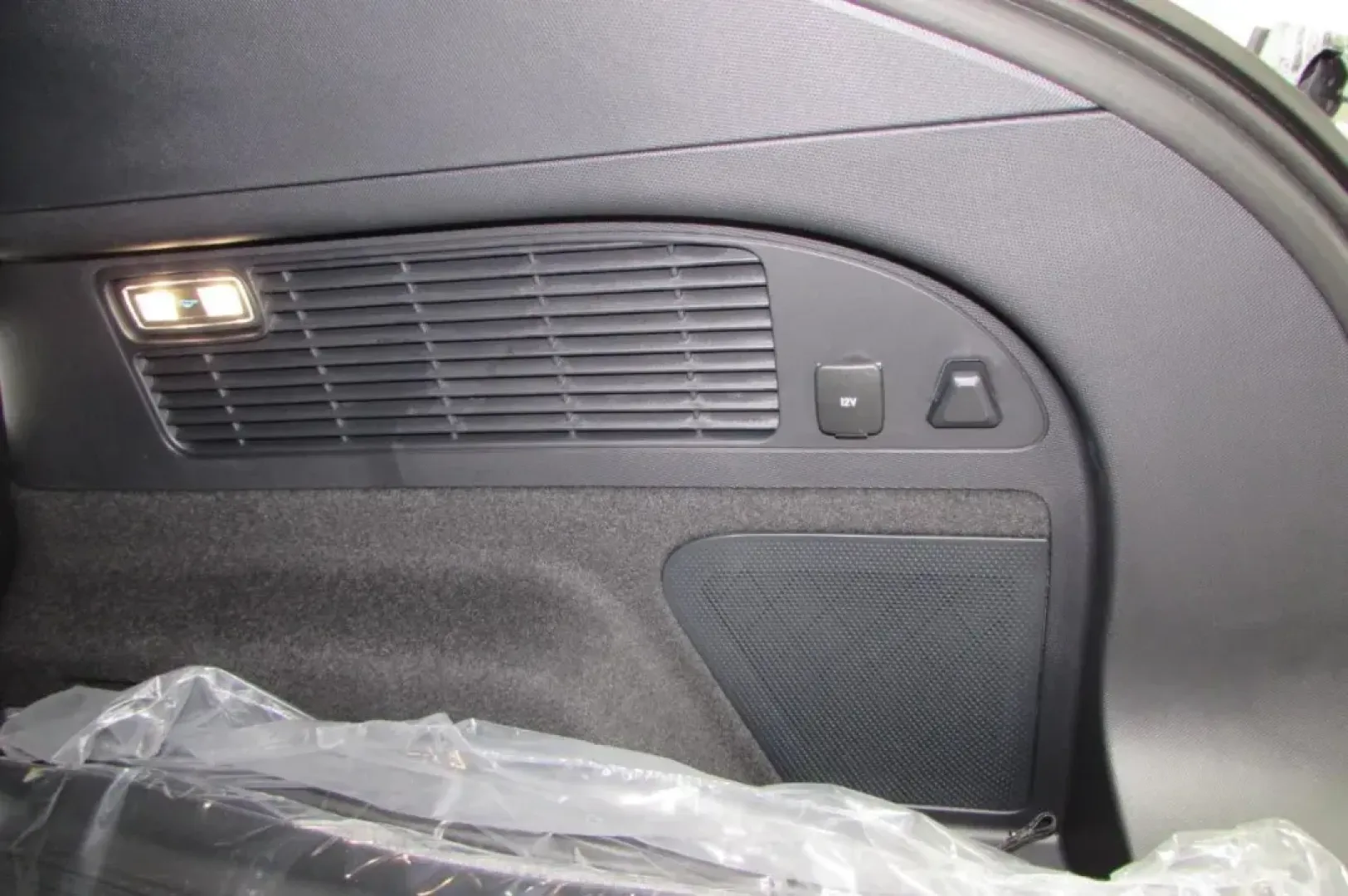 2025 /Light Space Gray Leather Trimm Ford Mustang Mach-E Premium (3FMTK3SU4SM) with an Electric Motor engine, located at 12836 Highway 21, De Soto, MO, 63020, (636) 337-7777, 38.151867, -90.575615 - **Discover the Future of Driving with the 2025 Ford Mustang Mach-E at Pettus Ford De Soto!**<br /> <br /> Are you ready to elevate your driving experience? This 2025 Ford Mustang Mach-E Premium is not just a vehicle; it's a lifestyle choice for modern adventurers and eco-friendly enthusiasts alike. - Photo#27