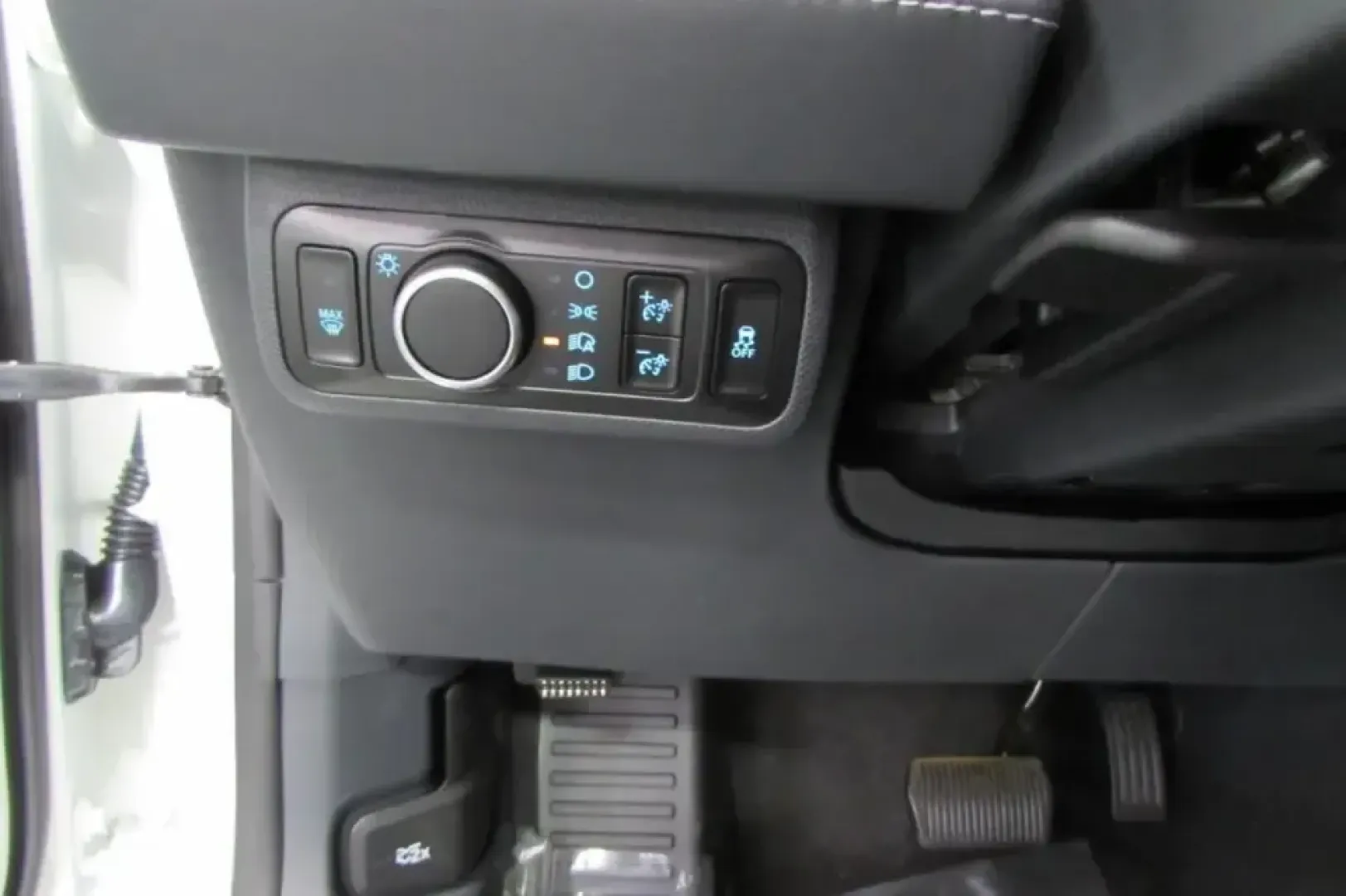 2025 /Black Onyx Ford Mustang Mach-E Premium (3FMTK3SU4SM) with an Electric Motor engine, 1A transmission, located at 12836 Highway 21, De Soto, MO, 63020, (636) 337-7777, 38.151867, -90.575615 - **Discover the Future of Driving with the 2025 Ford Mustang Mach-E at Pettus Ford De Soto!**<br /> <br /> Are you ready to elevate your driving experience? This 2025 Ford Mustang Mach-E Premium is not just a vehicle; it's a lifestyle choice for modern adventurers and eco-friendly enthusiasts alike. - Photo#13