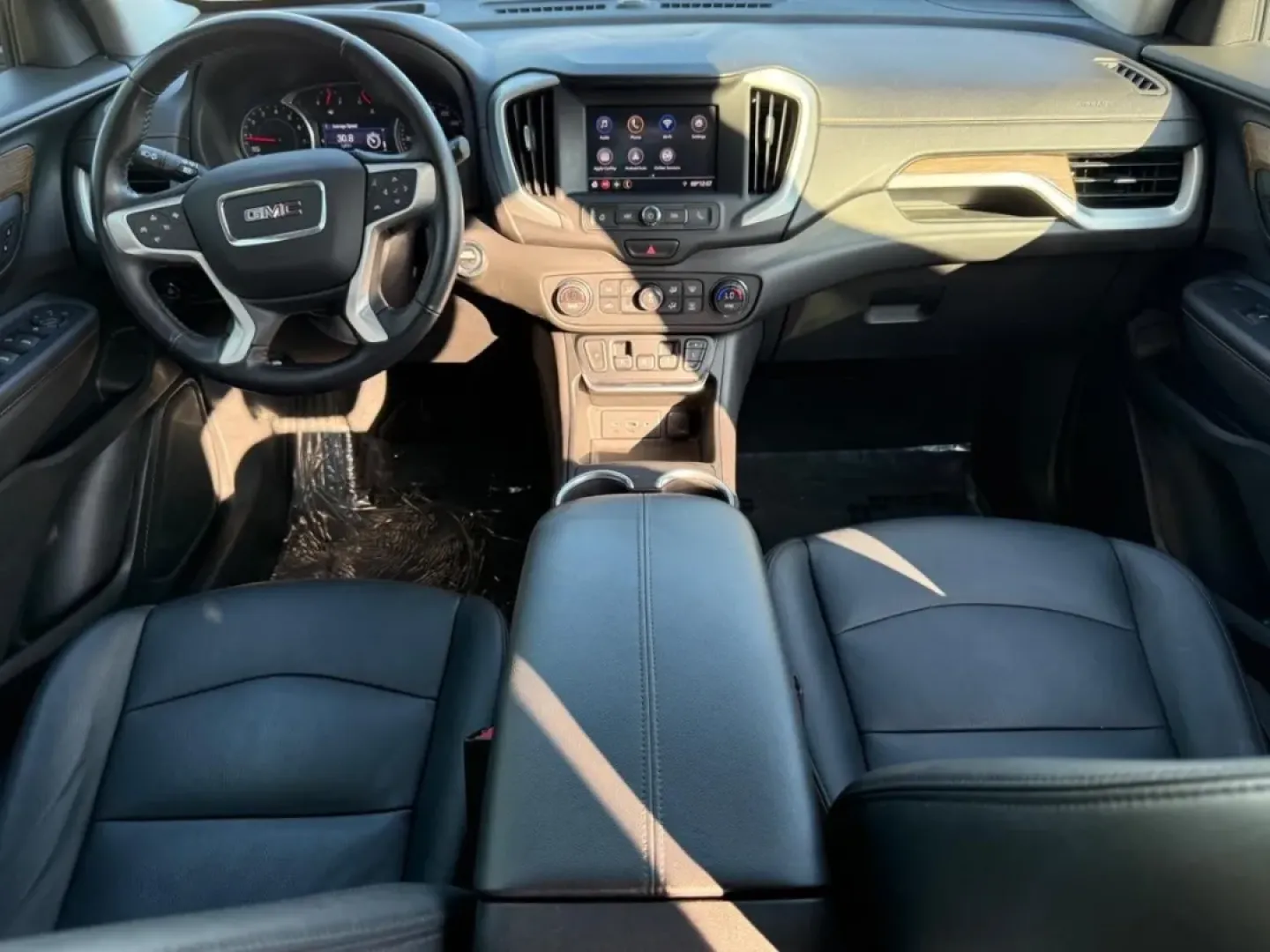 2021 /Jet Black Leather GMC Terrain SLE (3GKALTEVXML) with an 1.5L Turbo DOHC 4-cylinder / SIDI / VVT engine, Automatic transmission, located at 970 Woodlawn Dr., Farmington, MO, 63640, (573) 431-7800, 37.825642, -90.468674 - **Experience Adventure with the 2021 GMC Terrain SLE Your Ultimate SUV Companion!**<br /> <br /> Whether you're navigating the bustling streets of Farmington, MO, or embarking on weekend getaways to nearby attractions like the Mark Twain National Forest, the 2021 GMC Terrain SLE is your ticket to a - Photo#10