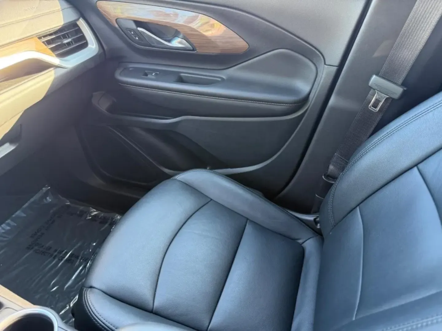 2021 /Jet Black Leather GMC Terrain SLE (3GKALTEVXML) with an 1.5L Turbo DOHC 4-cylinder / SIDI / VVT engine, Automatic transmission, located at 970 Woodlawn Dr., Farmington, MO, 63640, (573) 431-7800, 37.825642, -90.468674 - **Experience Adventure with the 2021 GMC Terrain SLE Your Ultimate SUV Companion!**<br /> <br /> Whether you're navigating the bustling streets of Farmington, MO, or embarking on weekend getaways to nearby attractions like the Mark Twain National Forest, the 2021 GMC Terrain SLE is your ticket to a - Photo#19