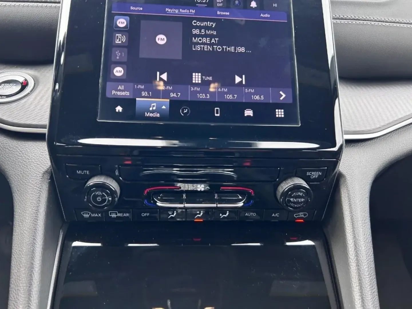 2025 /Global Black Cloth Jeep Grand Cherokee Laredo (1C4RJKAG9S8) with an 3.6L V6 24V VVT UPG I engine, Automatic transmission, located at 970 Woodlawn Dr., Farmington, MO, 63640, (573) 431-7800, 37.825642, -90.468674 - Experience the thrill of adventure and the comfort of family travel with this stunning 2025 Jeep Grand Cherokee L, available now at Pettus CDJR Farmington. Located at 970 Woodlawn Drive, Farmington, MO 63640, our dealership specializes in quality used vehicles and is proud to offer this exceptional - Photo#16