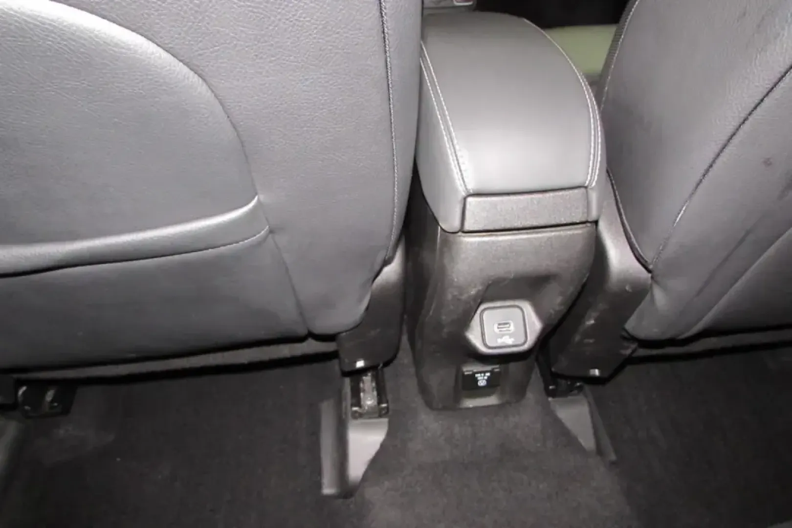 2022 /Ski Gray/Black Leather Jeep Renegade Limited (ZACNJDD17NP) with an Other engine, Automatic transmission, located at 12830 Highway 21, De Soto, MO, 63020, (636) 337-7777, 38.153099, -90.573624 - USED 2022 Jeep Renegade Limited from Pettus Chrysler Dodge Jeep Ram De Soto, De Soto MO. - Photo#26