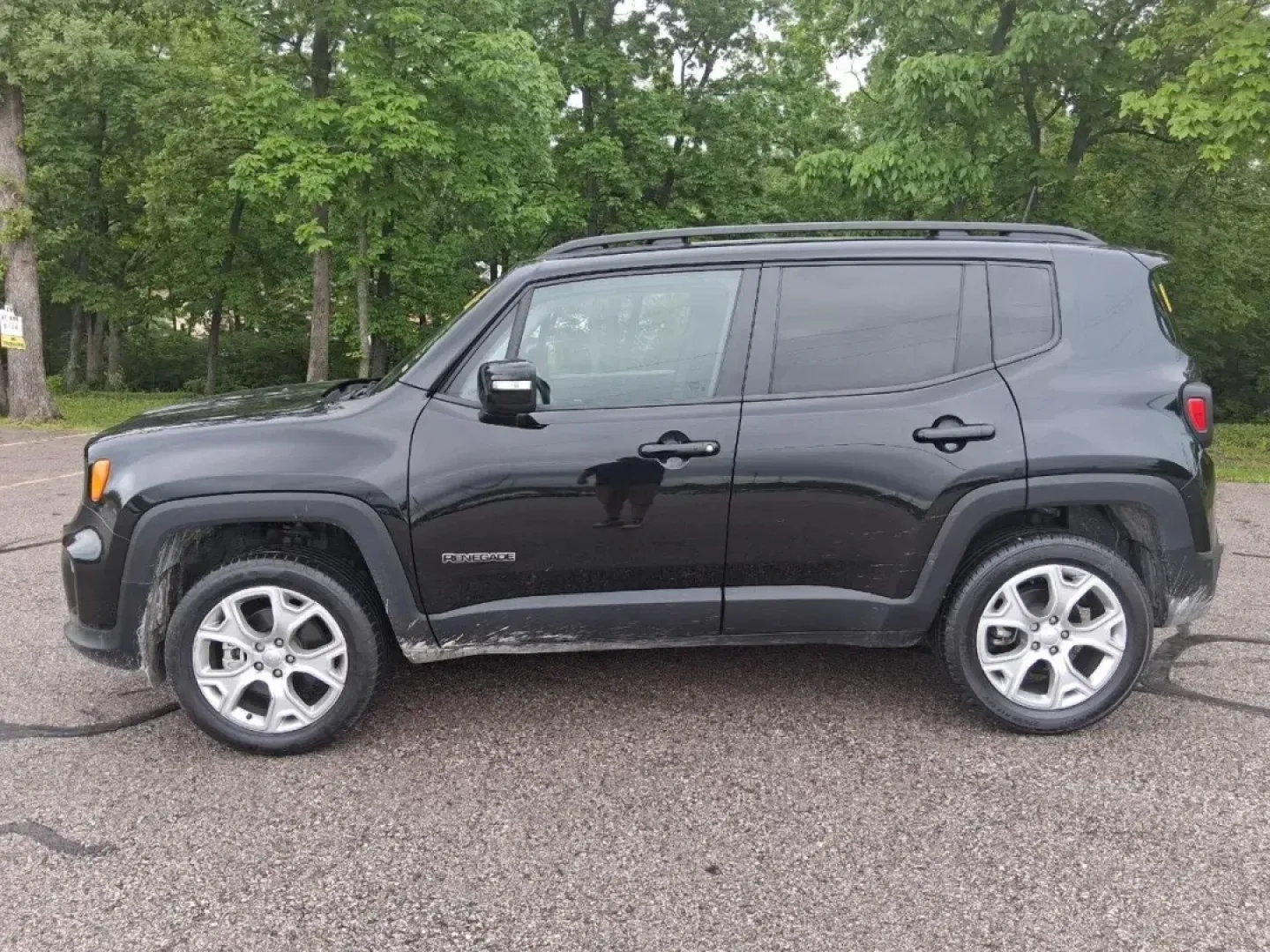 2022 /Ski Gray/Black Leather Jeep Renegade Limited (ZACNJDD17NP) with an Other engine, Automatic transmission, located at 12830 Highway 21, De Soto, MO, 63020, (636) 337-7777, 38.153099, -90.573624 - USED 2022 Jeep Renegade Limited from Pettus Chrysler Dodge Jeep Ram De Soto, De Soto MO. - Photo#30