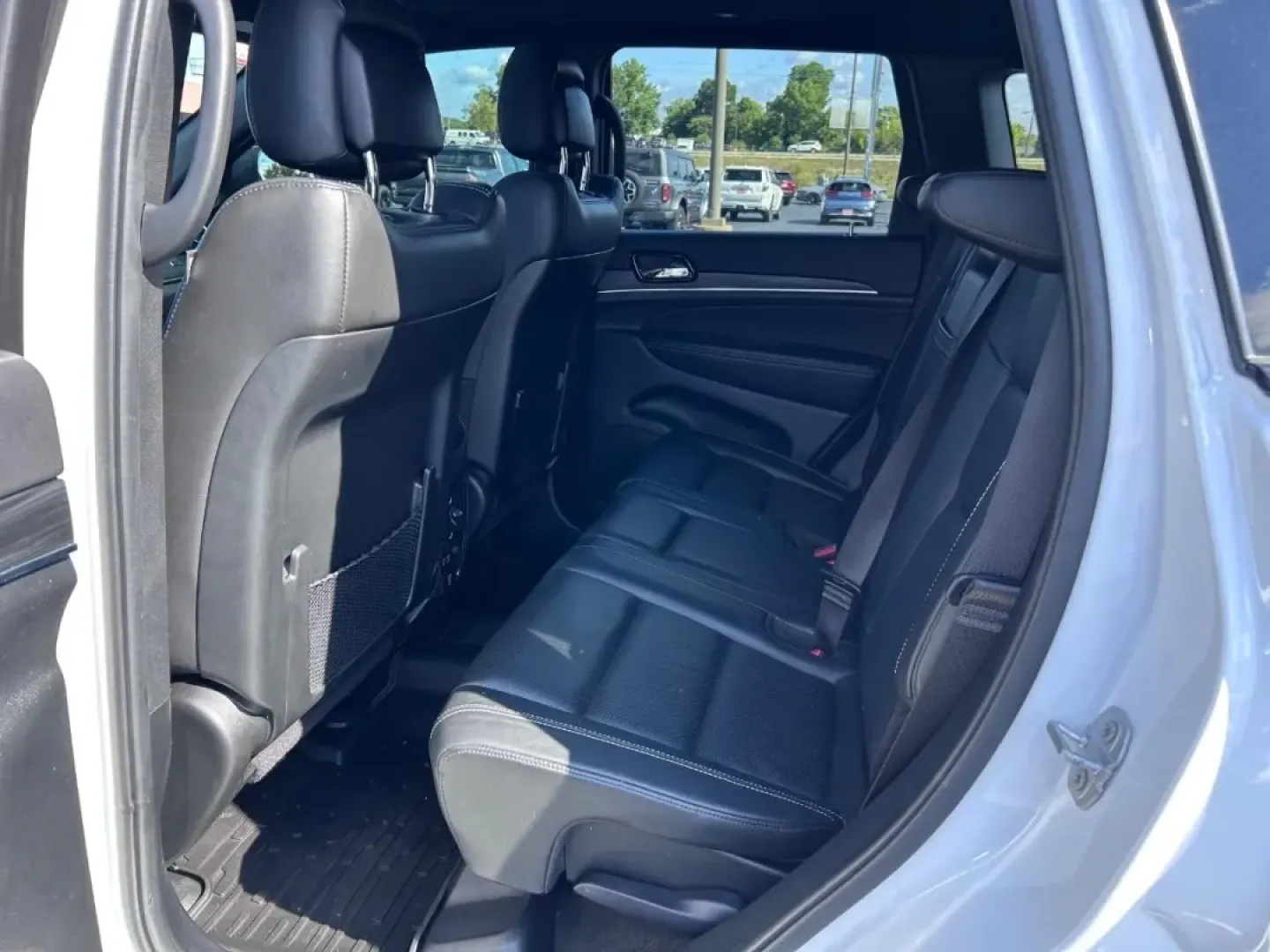 2021 /Black Leather Jeep Grand Cherokee 80th Anniversary Edition (1C4RJFBG9MC) with an 3.6L V6 24V VVT UPG I engine, Automatic transmission, located at 970 Woodlawn Dr., Farmington, MO, 63640, (573) 431-7800, 37.825642, -90.468674 - ### Unleash Your Adventurous Spirit with the 2021 Jeep Grand Cherokee 80th Anniversary Edition!<br /> <br /> Are you ready to elevate your lifestyle with a vehicle that seamlessly combines rugged capability and everyday comfort? The 2021 Jeep Grand Cherokee 80th Anniversary Edition is the perfect co - Photo#9
