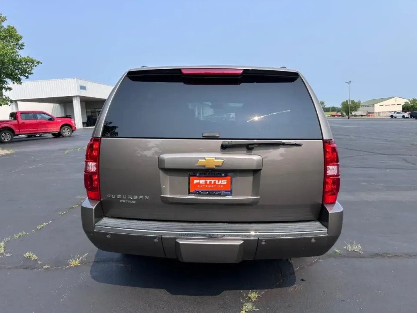 2013 /Ebony Leather Chevrolet Suburban 1500 LTZ (1GNSKKE78DR) with an Vortec 5.3L V8 SFI FlexFuel engine, Automatic transmission, located at 970 Woodlawn Dr., Farmington, MO, 63640, (573) 431-7800, 37.825642, -90.468674 - USED 2013 Chevrolet Suburban 1500 LTZ from Pettus CDJR Farmington, Farmington MO. - Photo#3