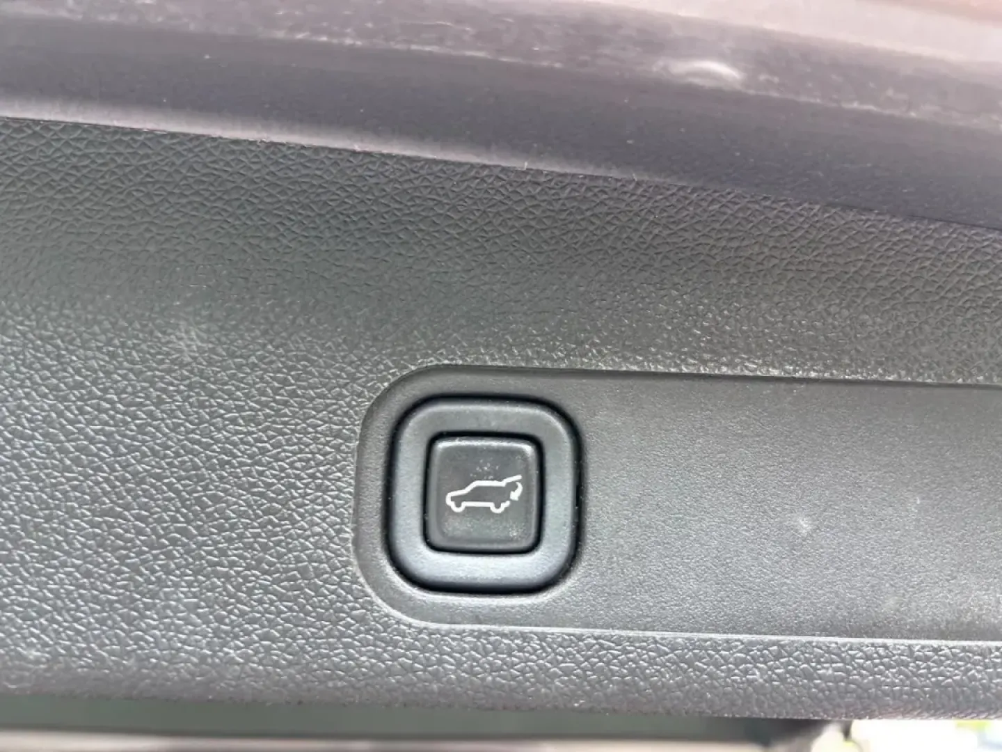 2013 /Ebony Leather Chevrolet Suburban 1500 LTZ (1GNSKKE78DR) with an Vortec 5.3L V8 SFI FlexFuel engine, Automatic transmission, located at 970 Woodlawn Dr., Farmington, MO, 63640, (573) 431-7800, 37.825642, -90.468674 - USED 2013 Chevrolet Suburban 1500 LTZ from Pettus CDJR Farmington, Farmington MO. - Photo#5