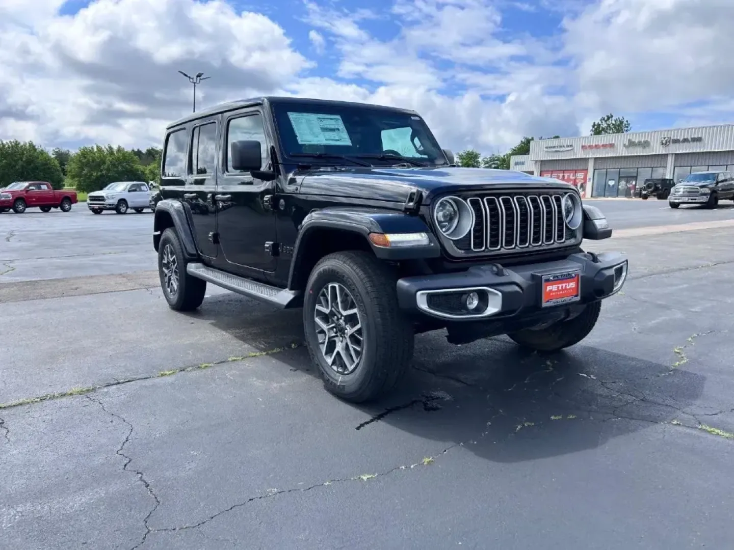 2025 /Black Leather Jeep Wrangler Sahara (1C4PJXEG1SW) with an 3.6L V6 engine, Automatic transmission, located at 970 Woodlawn Dr., Farmington, MO, 63640, (573) 431-7800, 37.825642, -90.468674 - **Unleash Adventure with the 2025 Jeep Wrangler Sahara at Pettus CDJR Farmington!**<br /> <br /> If you're seeking a vehicle that embodies freedom and adventure, look no further than the stunning 2025 Jeep Wrangler Sahara, now available at Pettus CDJR Farmington. Located at 970 Woodlawn Drive, Farmi - Photo#0