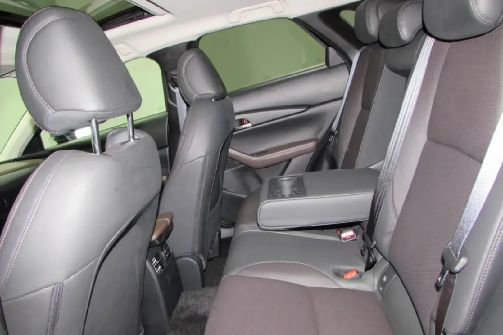 2024 Mazda CX-30 2.5 S Premium Package (3MVDMBDM6RM) with an 2.5L SKYACTIV-G DOHC 16-Valve 4-Cylinder engine, Automatic transmission, located at 141 Commercial Dr, Fredericktown, MO, 63645, (573) 783-6432, 37.570087, -90.320648 - USED 2024 Mazda CX-30 2.5 S Premium Package from Pettus Ford Fredericktown, Fredericktown MO. - Photo#24