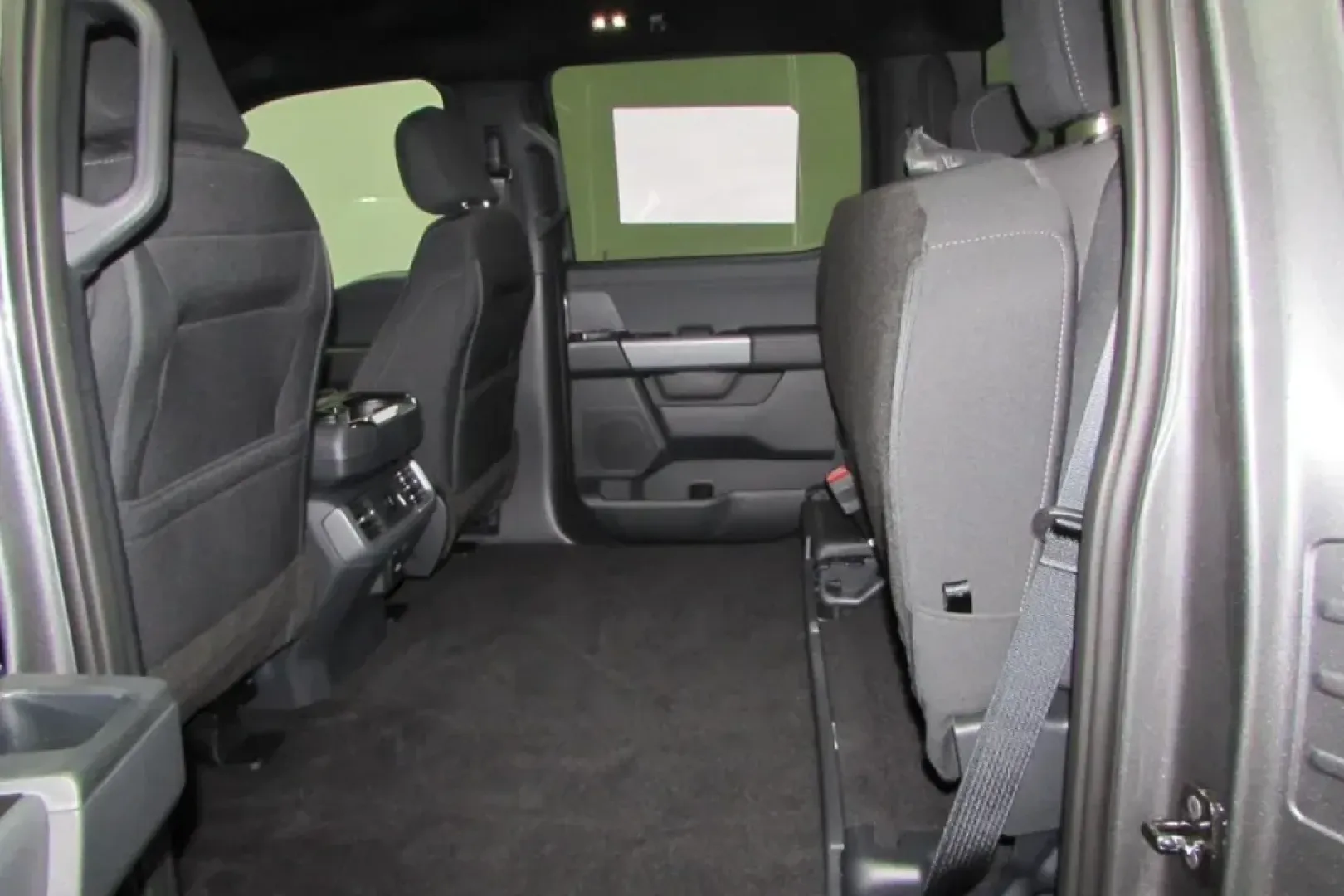 2025 /Black w/Medium Dark Slate Clot Ford F-150 XLT (1FTFW3L84SK) with an 3.5L V6 Turbocharged engine, located at 12836 Highway 21, De Soto, MO, 63020, (636) 337-7777, 38.151867, -90.575615 - NEW 2025 Ford F-150 XLT from Pettus Ford De Soto, De Soto MO. - Photo#30
