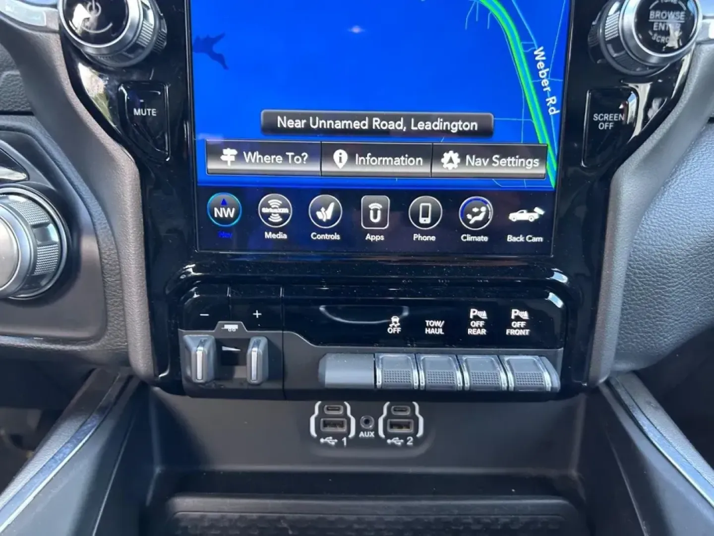 2020 /Black Leather Ram 1500 Laramie (1C6SRFJT0LN) with an 5.7L engine, located at 970 Woodlawn Dr., Farmington, MO, 63640, (573) 431-7800, 37.825642, -90.468674 - USED 2020 Ram 1500 Laramie from Pettus CDJR Farmington, Farmington MO. - Photo#16