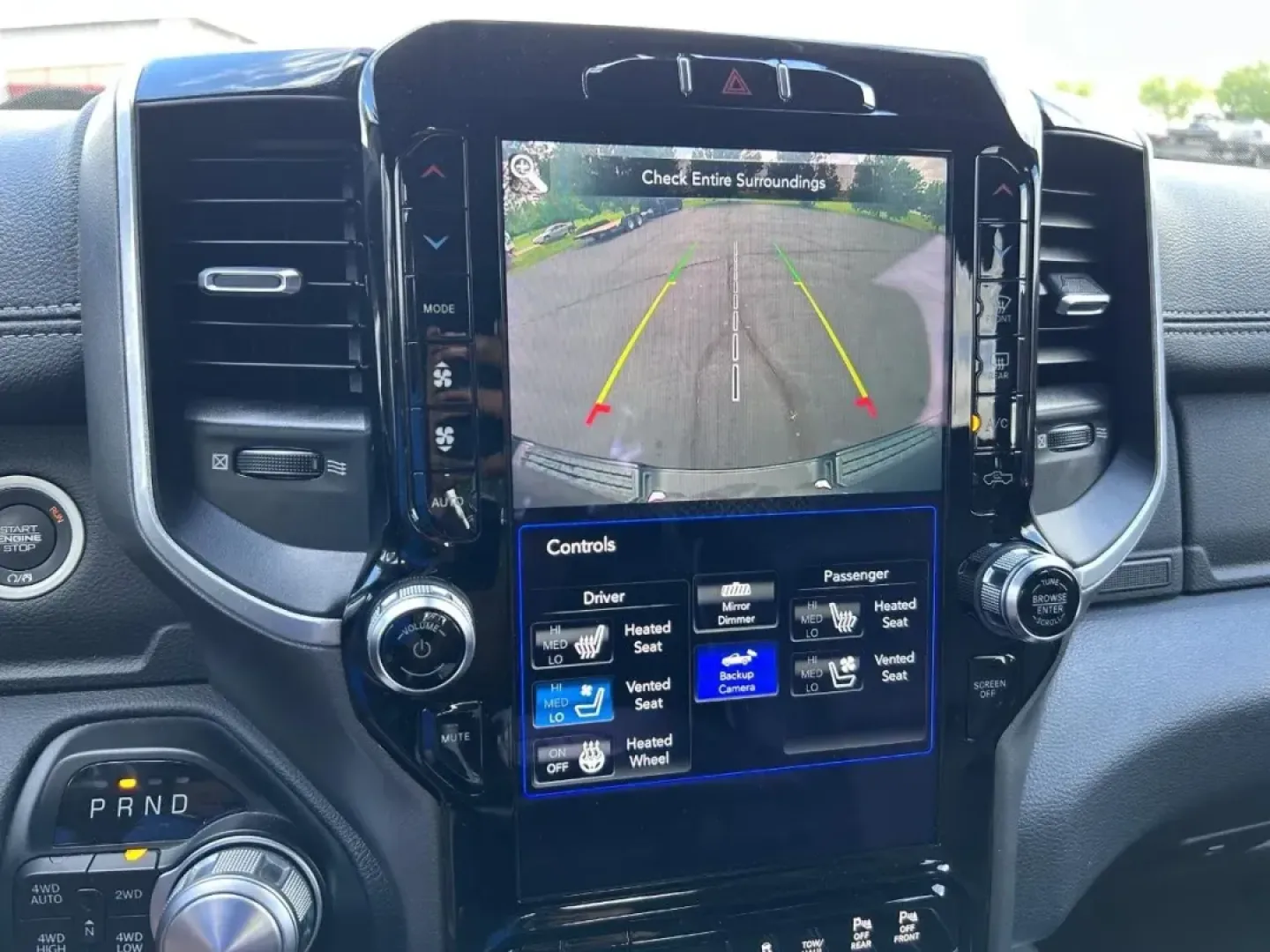 2020 /Black Leather Ram 1500 Laramie (1C6SRFJT0LN) with an 5.7L engine, located at 970 Woodlawn Dr., Farmington, MO, 63640, (573) 431-7800, 37.825642, -90.468674 - USED 2020 Ram 1500 Laramie from Pettus CDJR Farmington, Farmington MO. - Photo#23