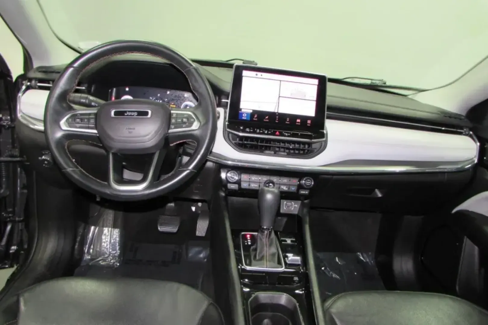2022 /Black Leather Jeep Compass Limited (3C4NJDCBXNT) with an Other engine, Automatic transmission, located at 12830 Highway 21, De Soto, MO, 63020, (636) 337-7777, 38.153099, -90.573624 - **Experience Adventure with the 2022 Jeep Compass Limited at Pettus CDJR DeSoto!**<br /> <br /> Are you ready for your next adventure? Whether it's a weekend getaway to the breathtaking Ozark Mountains or a daily commute through the charming streets of De Soto, the 2022 Jeep Compass Limited is desig - Photo#23