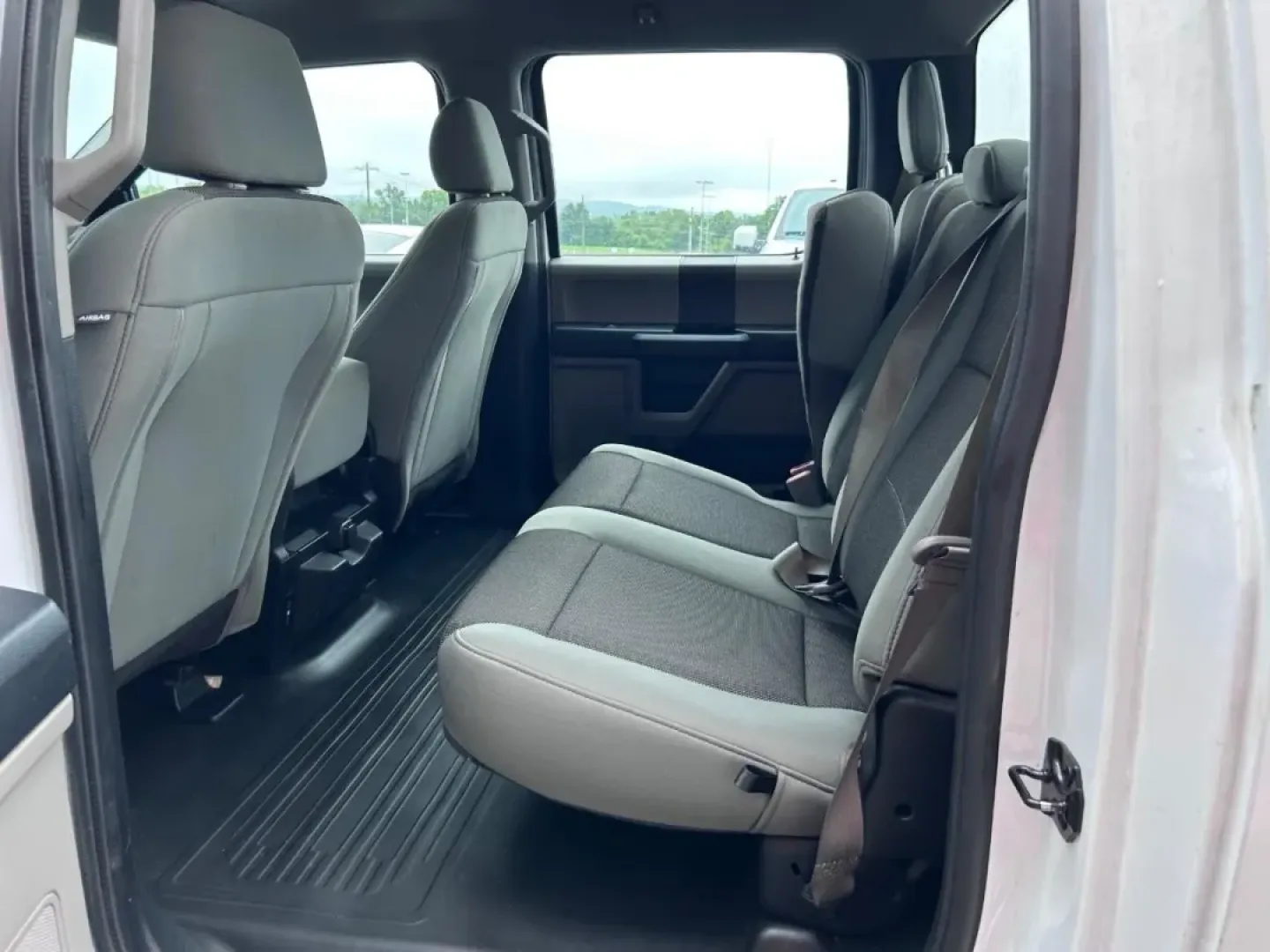 2019 /Dark Earth Gray Cloth Ford F-150 XL (1FTEW1E59KK) with an 5.0L engine, located at 141 Commercial Dr, Fredericktown, MO, 63645, (573) 783-6432, 37.570087, -90.320648 - Experience the thrill of adventure and the power of utility with this incredible 2019 Ford F-150 XL, a perfect companion for those who crave the open road or have heavy hauling needs. Whether you're a weekend warrior heading to the great outdoors, a growing family seeking reliable transport, or a co - Photo#8