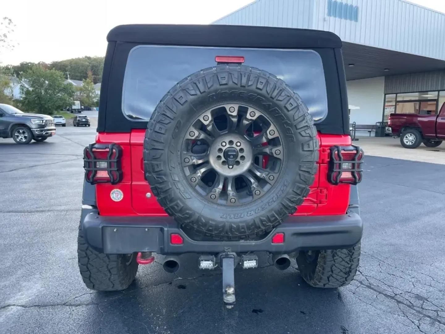 2018 /Black Cloth Jeep Wrangler Unlimited Rubicon (1C4HJXFGXJW) with an 3.6L V6 24V VVT UPG I engine, located at 970 Woodlawn Dr., Farmington, MO, 63640, (573) 431-7800, 37.825642, -90.468674 - **Adventure Awaits in Your 2018 Jeep Wrangler Perfect for Weekend Escapes!**<br /> <br /> Looking for an SUV that can take you from city streets to rugged trails with ease? The 2018 Jeep Wrangler, available now at Pettus CDJR Farmington, is the perfect companion for your weekend adventures and ever - Photo#2