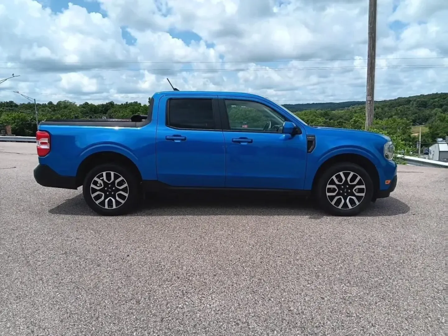 2022 Ford Maverick Lariat (3FTTW8F97NR) with an Other engine, Automatic transmission, located at 12836 Highway 21, De Soto, MO, 63020, (636) 337-7777, 38.151867, -90.575615 - **Discover Adventure with the 2022 Ford Maverick Lariat at Pettus Ford De Soto!**<br /> <br /> Are you ready to elevate your lifestyle with a vehicle that balances utility, comfort, and efficiency? The 2022 Ford Maverick Lariat is the perfect companion for weekend adventures, daily commutes, and eve - Photo#0