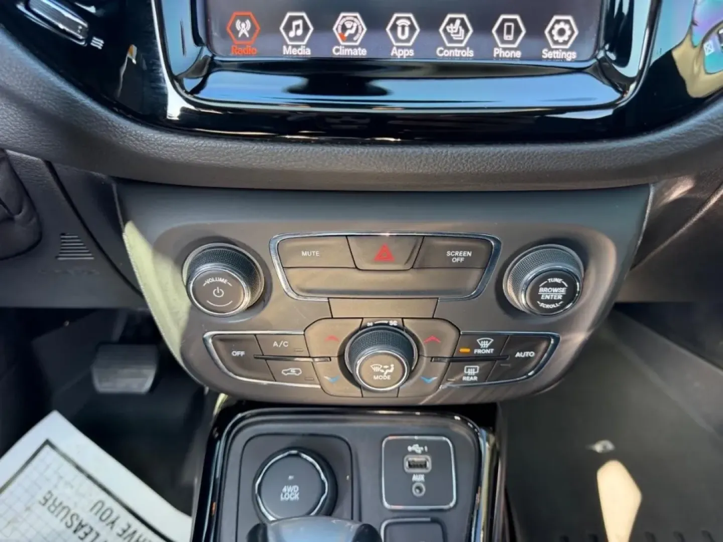 2020 /Black Leather Trimmed Jeep Compass Limited (3C4NJDCB1LT) with an 2.4L I4 Zero Evap M-Air engine, Automatic transmission, located at 970 Woodlawn Dr., Farmington, MO, 63640, (573) 431-7800, 37.825642, -90.468674 - Experience the thrill of adventure with the 2020 Jeep Compass Limited, a versatile SUV that perfectly balances style, performance, and comfort. Ideal for both weekend getaways and daily commutes, this vehicle offers the flexibility to tackle any lifestyle-from growing families needing extra space to - Photo#15