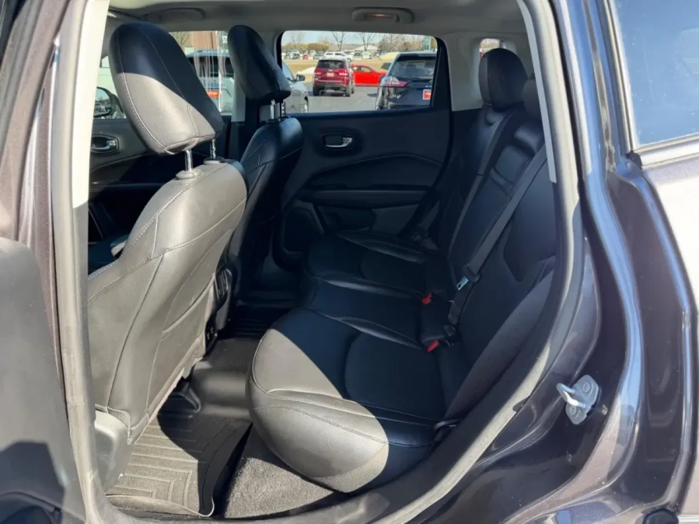 2020 /Black Leather Trimmed Jeep Compass Limited (3C4NJDCB1LT) with an 2.4L I4 Zero Evap M-Air engine, Automatic transmission, located at 970 Woodlawn Dr., Farmington, MO, 63640, (573) 431-7800, 37.825642, -90.468674 - Experience the thrill of adventure with the 2020 Jeep Compass Limited, a versatile SUV that perfectly balances style, performance, and comfort. Ideal for both weekend getaways and daily commutes, this vehicle offers the flexibility to tackle any lifestyle-from growing families needing extra space to - Photo#8