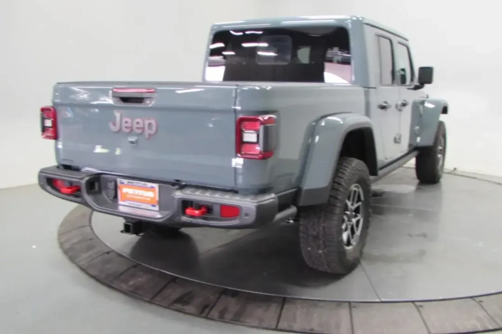 2025 /Black Leather Trimmed Jeep Gladiator Rubicon (1C6RJTBG1SL) with an Other engine, Automatic transmission, located at 12830 Highway 21, De Soto, MO, 63020, (636) 337-7777, 38.153099, -90.573624 - NEW 2025 Jeep Gladiator Rubicon from Pettus Chrysler Dodge Jeep Ram De Soto, De Soto MO. - Photo#7