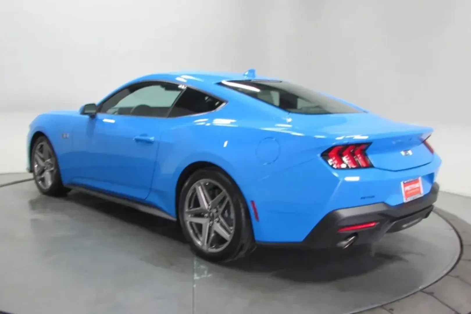 2025 /Space Gray Cloth Ford Mustang GT Premium (1FA6P8CFXS5) with an 5.0L engine, located at 12836 Highway 21, De Soto, MO, 63020, (636) 337-7777, 38.151867, -90.575615 - Experience the thrill of the open road with the sleek and powerful 2025 Ford Mustang GT Premium, ready to transform your daily commute or weekend adventures into an exhilarating journey. This coupe is not just a vehicle; it's a lifestyle choice for those who crave performance and style, perfect for - Photo#5