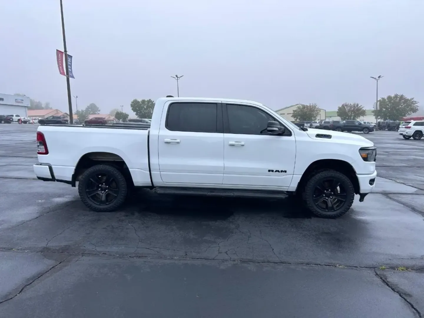 2022 /Diesel Gray/Black Cloth Ram 1500 Big Horn/Lone Star (1C6SRFFT8NN) with an 5.7L engine, located at 970 Woodlawn Dr., Farmington, MO, 63640, (573) 431-7800, 37.825642, -90.468674 - **Unleash Your Adventurous Spirit with the 2022 Ram 1500 at Pettus CDJR Farmington!**<br /> <br /> Are you ready to elevate your lifestyle with a truck that's as versatile as your ambitions? The 2022 Ram 1500 is more than just a pickup; it's your ticket to weekend adventures, family outings, and eve - Photo#1
