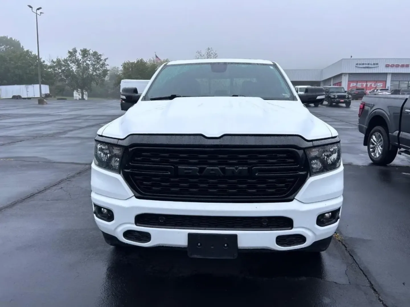 2022 /Diesel Gray/Black Cloth Ram 1500 Big Horn/Lone Star (1C6SRFFT8NN) with an 5.7L engine, located at 970 Woodlawn Dr., Farmington, MO, 63640, (573) 431-7800, 37.825642, -90.468674 - **Unleash Your Adventurous Spirit with the 2022 Ram 1500 at Pettus CDJR Farmington!**<br /> <br /> Are you ready to elevate your lifestyle with a truck that's as versatile as your ambitions? The 2022 Ram 1500 is more than just a pickup; it's your ticket to weekend adventures, family outings, and eve - Photo#7
