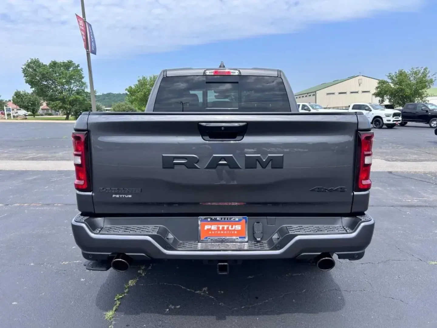 2025 Ram 1500 Laramie (1C6SRFJP7SN) with an 3.0L I6 Hurricane SO Twin Turbo ESS engine, Automatic transmission, located at 970 Woodlawn Dr., Farmington, MO, 63640, (573) 431-7800, 37.825642, -90.468674 - **Discover Your Next Adventure with the 2025 Ram 1500 Laramie at Pettus CDJR Farmington!**<br /> <br /> Looking for a truck that effortlessly blends power, luxury, and versatility? Whether you're hauling gear for your weekend adventures, commuting through the bustling streets of Farmington, or navig - Photo#3