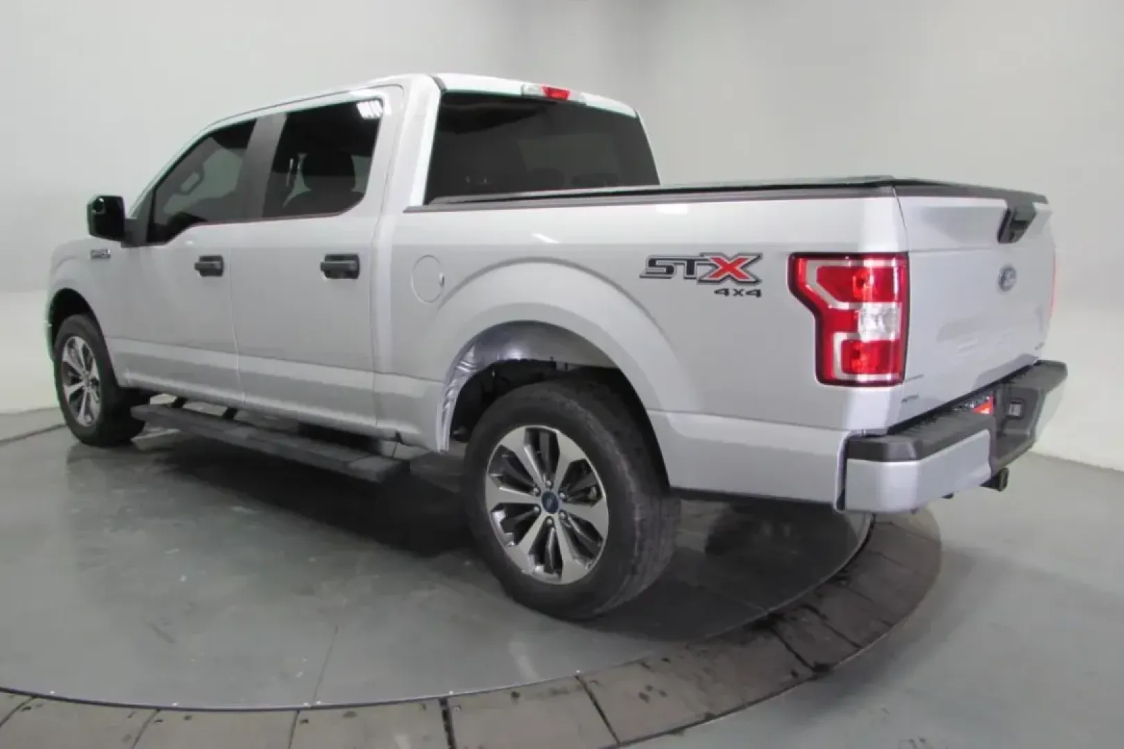 2019 /Dark Earth Gray Cloth Ford F-150 XL (1FTEW1EP9KK) with an Other engine, located at 12836 Highway 21, De Soto, MO, 63020, (636) 337-7777, 38.151867, -90.575615 - USED 2019 Ford F-150 XL from Pettus Ford De Soto, De Soto MO. - Photo#5