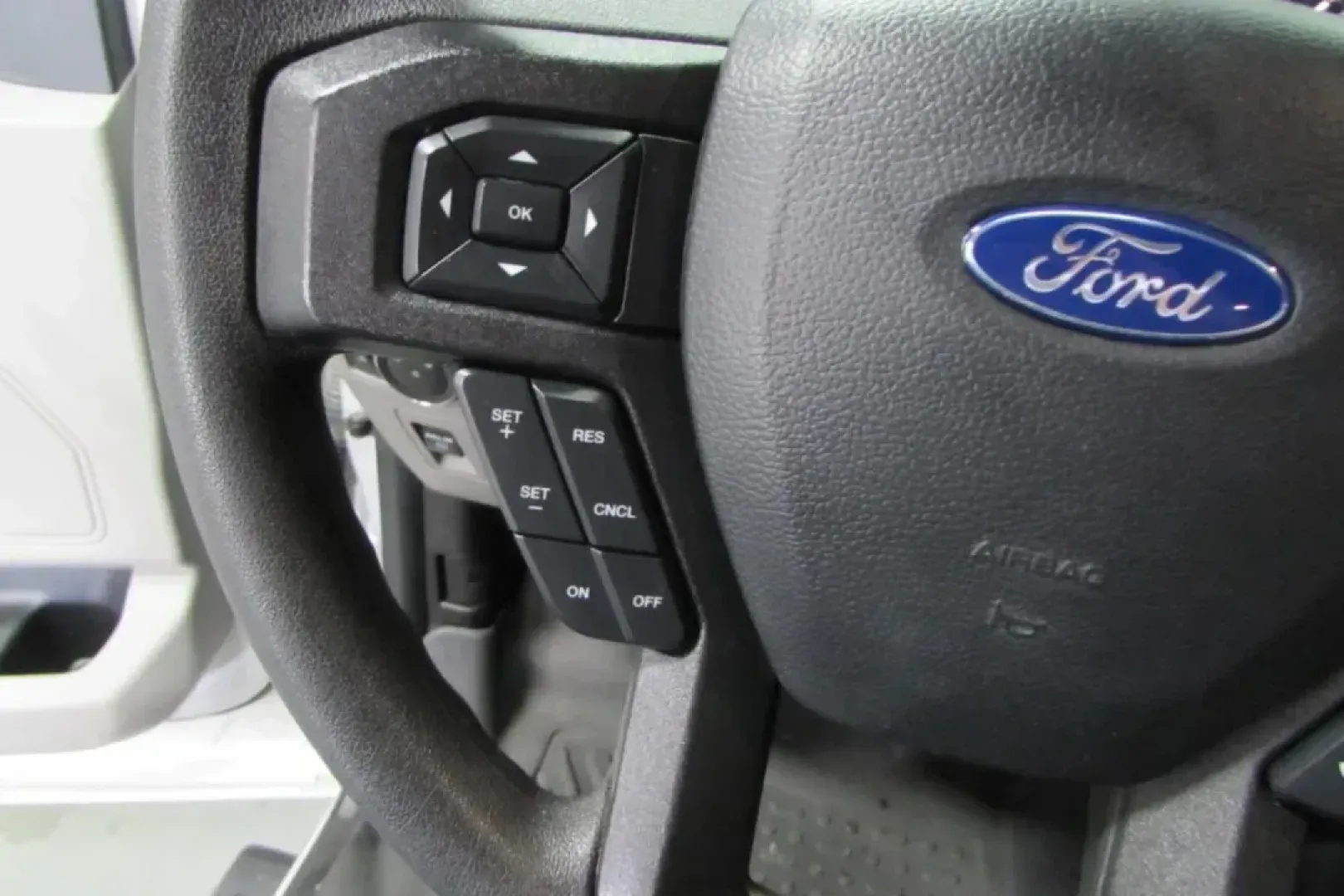 2019 /Dark Earth Gray Cloth Ford F-150 XL (1FTEW1EP9KK) with an Other engine, located at 12836 Highway 21, De Soto, MO, 63020, (636) 337-7777, 38.151867, -90.575615 - USED 2019 Ford F-150 XL from Pettus Ford De Soto, De Soto MO. - Photo#18