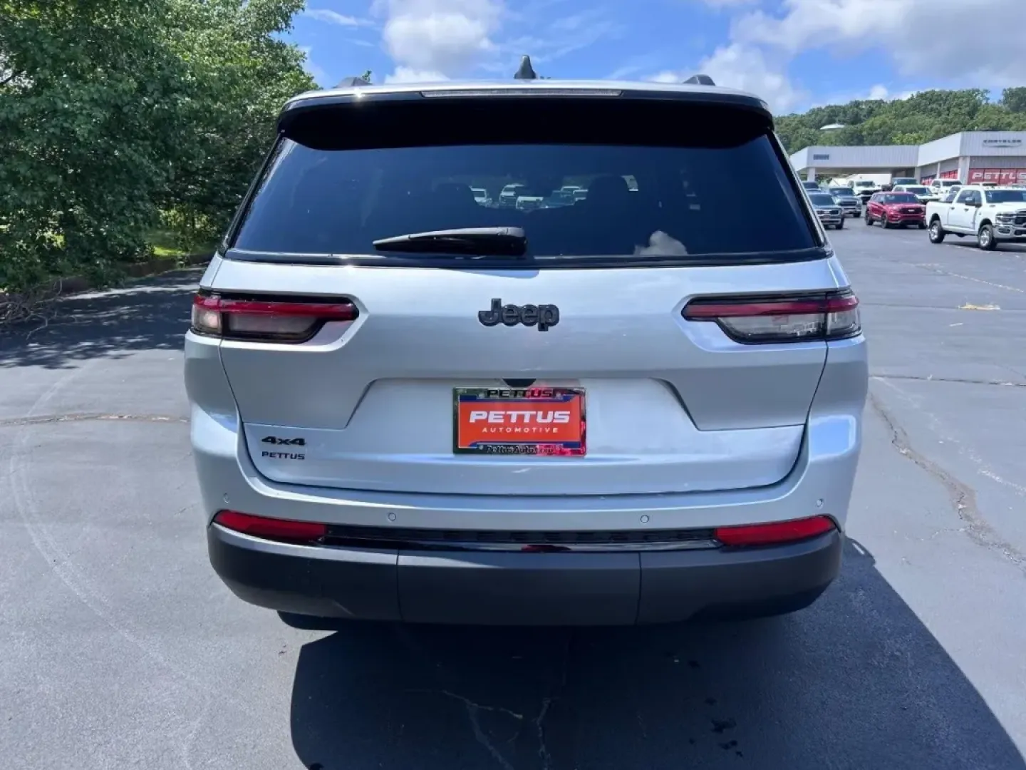 2025 /Global Black Leather Jeep Grand Cherokee Altitude X (1C4RJKAGXS8) with an 3.6L V6 24V VVT UPG I engine, Automatic transmission, located at 970 Woodlawn Dr., Farmington, MO, 63640, (573) 431-7800, 37.825642, -90.468674 - **Adventure Awaits with the 2025 Jeep Grand Cherokee L Altitude X at Pettus CDJR Farmington!**<br /> <br /> Are you ready to elevate your weekend adventures or make daily commutes more enjoyable? The 2025 Jeep Grand Cherokee L Altitude X is your perfect companion, seamlessly blending luxury, capabil - Photo#3