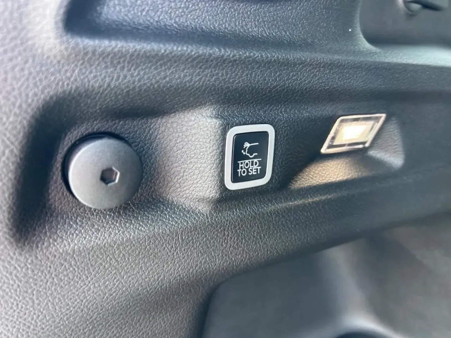 2025 /Global Black Leather Jeep Grand Cherokee Altitude X (1C4RJKAGXS8) with an 3.6L V6 24V VVT UPG I engine, Automatic transmission, located at 970 Woodlawn Dr., Farmington, MO, 63640, (573) 431-7800, 37.825642, -90.468674 - **Adventure Awaits with the 2025 Jeep Grand Cherokee L Altitude X at Pettus CDJR Farmington!**<br /> <br /> Are you ready to elevate your weekend adventures or make daily commutes more enjoyable? The 2025 Jeep Grand Cherokee L Altitude X is your perfect companion, seamlessly blending luxury, capabil - Photo#5