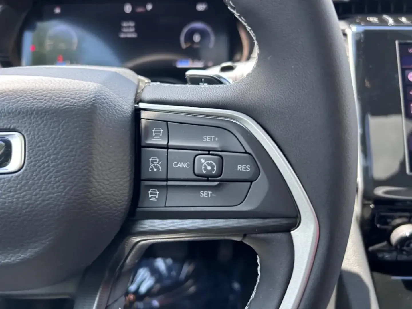2025 /Global Black Leather Jeep Grand Cherokee Altitude X (1C4RJKAGXS8) with an 3.6L V6 24V VVT UPG I engine, Automatic transmission, located at 970 Woodlawn Dr., Farmington, MO, 63640, (573) 431-7800, 37.825642, -90.468674 - **Adventure Awaits with the 2025 Jeep Grand Cherokee L Altitude X at Pettus CDJR Farmington!**<br /> <br /> Are you ready to elevate your weekend adventures or make daily commutes more enjoyable? The 2025 Jeep Grand Cherokee L Altitude X is your perfect companion, seamlessly blending luxury, capabil - Photo#14
