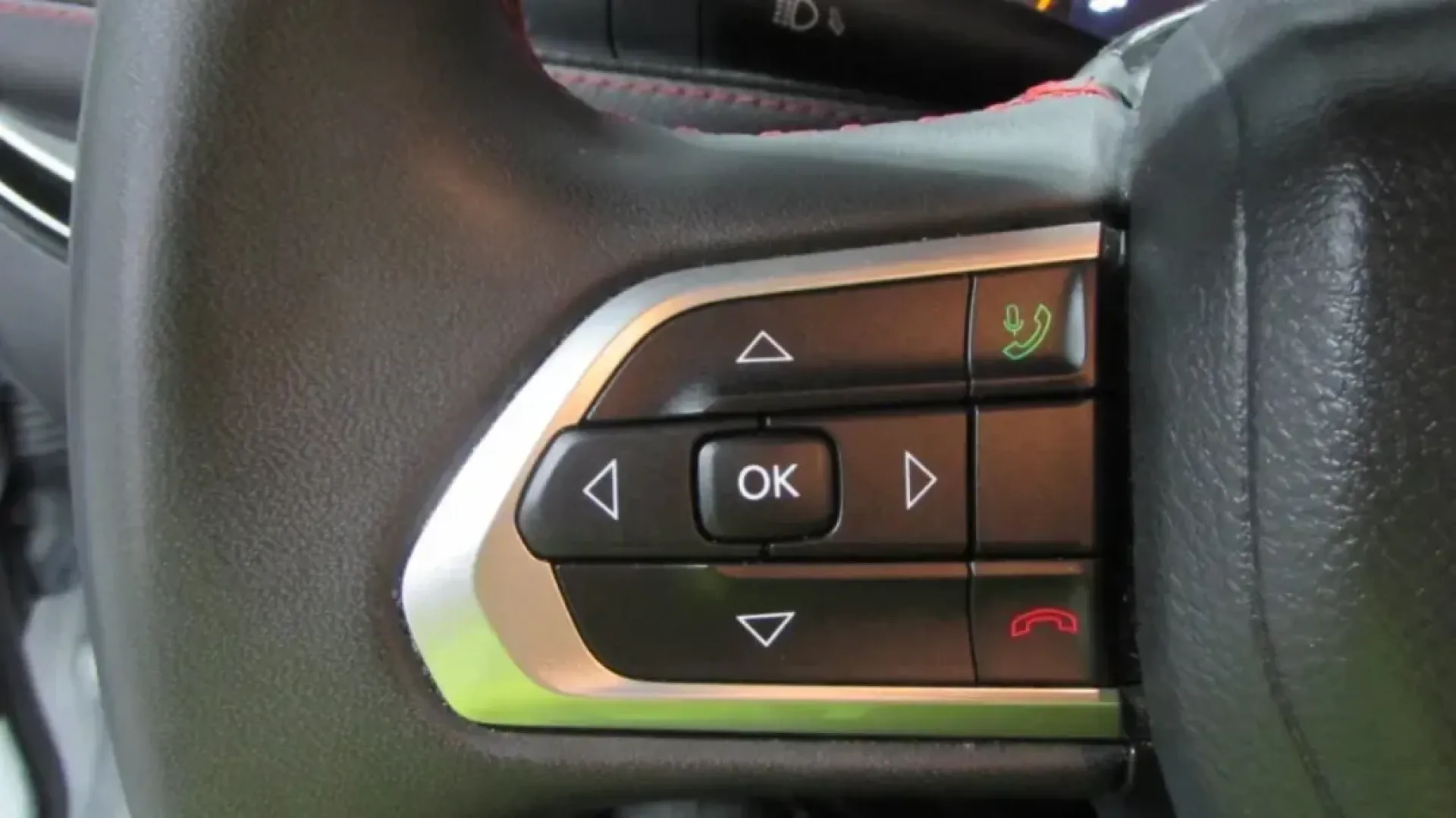 2023 /Ruby Red/Black Leather Jeep Compass Trailhawk (3C4NJDDNXPT) with an Other engine, Automatic transmission, located at 12830 Highway 21, De Soto, MO, 63020, (636) 337-7777, 38.153099, -90.573624 - **Discover Your Adventure with the 2023 Jeep Compass Trailhawk at Pettus CDJR DeSoto!**<br /> <br /> Are you looking for a vehicle that can handle your daily commute while also being your trusted companion for weekend adventures? Look no further than the stunning 2023 Jeep Compass Trailhawk, now ava - Photo#16