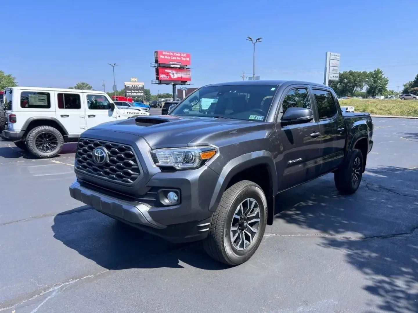 2020 /Black/Gun Metal Cloth Toyota Tacoma TRD Sport V6 (3TMCZ5AN4LM) with an 3.5L Atkinson-Cycle V6 engine, located at 970 Woodlawn Dr., Farmington, MO, 63640, (573) 431-7800, 37.825642, -90.468674 - **Unleash Adventure with the 2020 Toyota Tacoma V6 Your Ideal Companion for Weekend Getaways!**<br /> <br /> Are you ready to elevate your weekend adventures or tackle your daily commutes with confidence? Look no further than this rugged and reliable 2020 Toyota Tacoma V6, available now at Pettus C - Photo#6