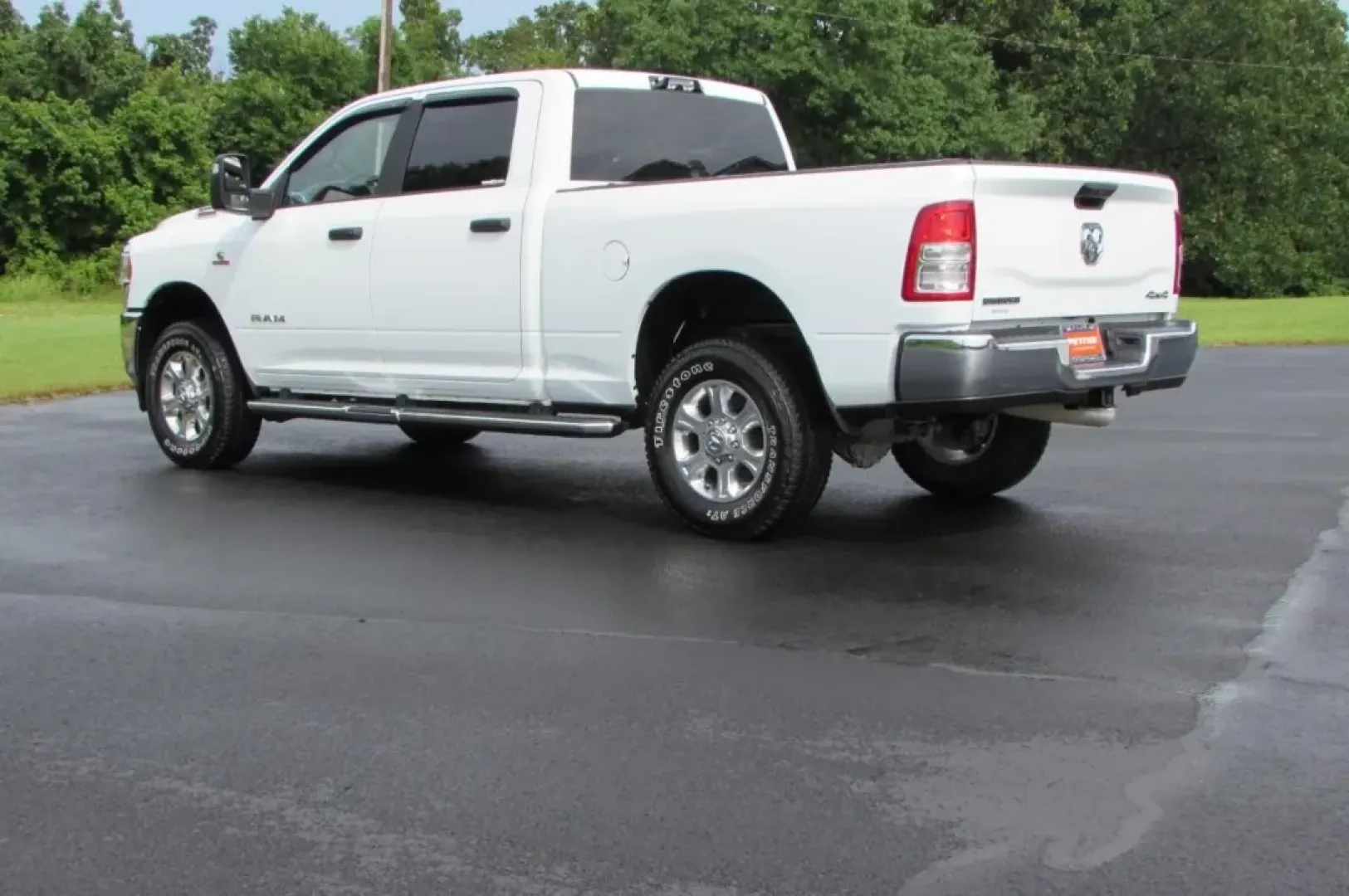 2024 /Diesel Gray/Black Cloth Ram 2500 Big Horn (3C6UR5DL1RG) with an Other engine, located at 12830 Highway 21, De Soto, MO, 63020, (636) 337-7777, 38.153099, -90.573624 - **Unleash Adventure with the 2024 Ram 2500 Big Horn Your Next Best Investment!**<br /> <br /> Are you ready to elevate your lifestyle with the perfect blend of power, comfort, and capability? Whether you're a weekend warrior seeking off-road adventures, a growing family needing a reliable vehicle f - Photo#4